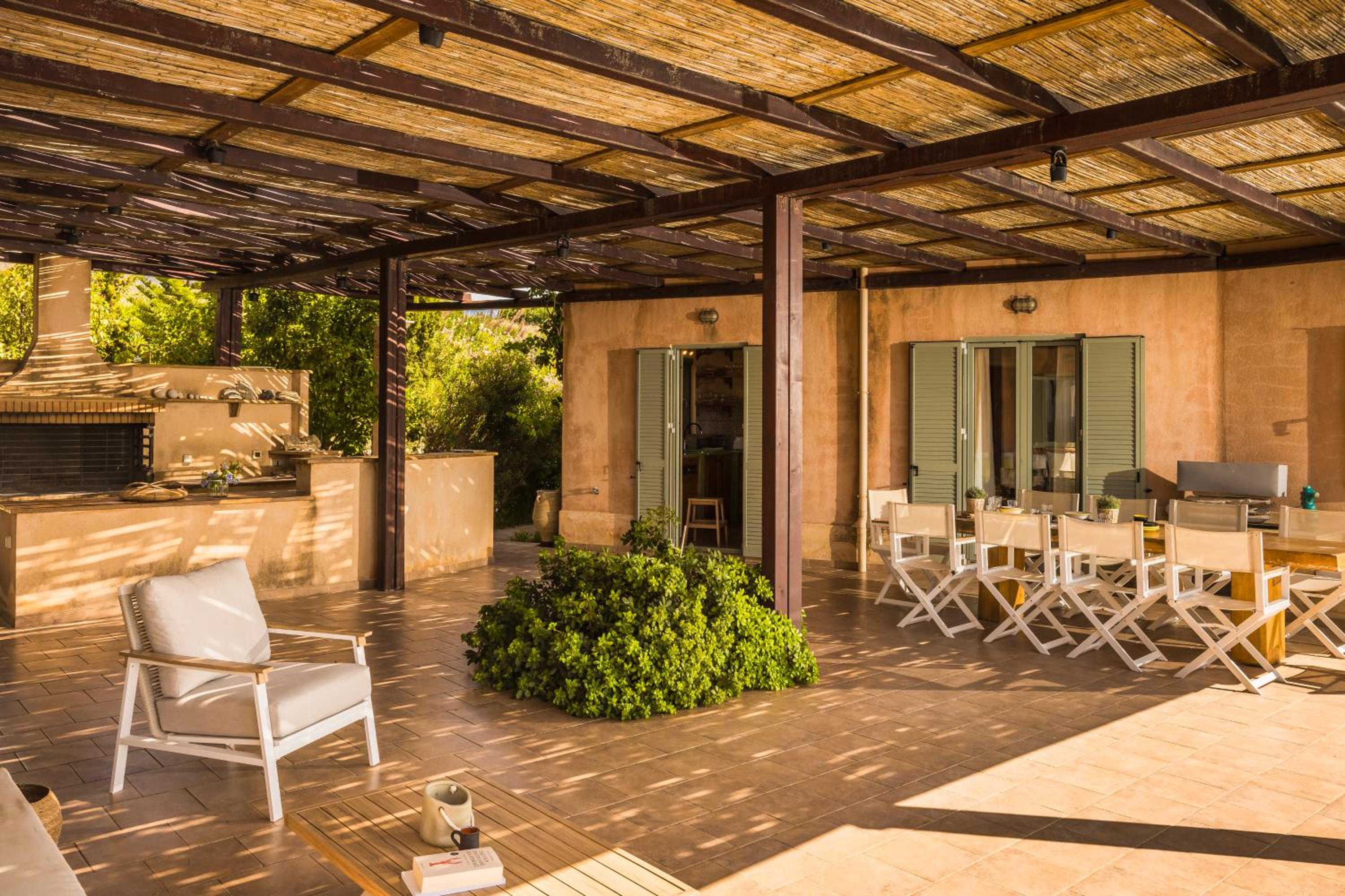 Absolute Villa by Stylish Stays