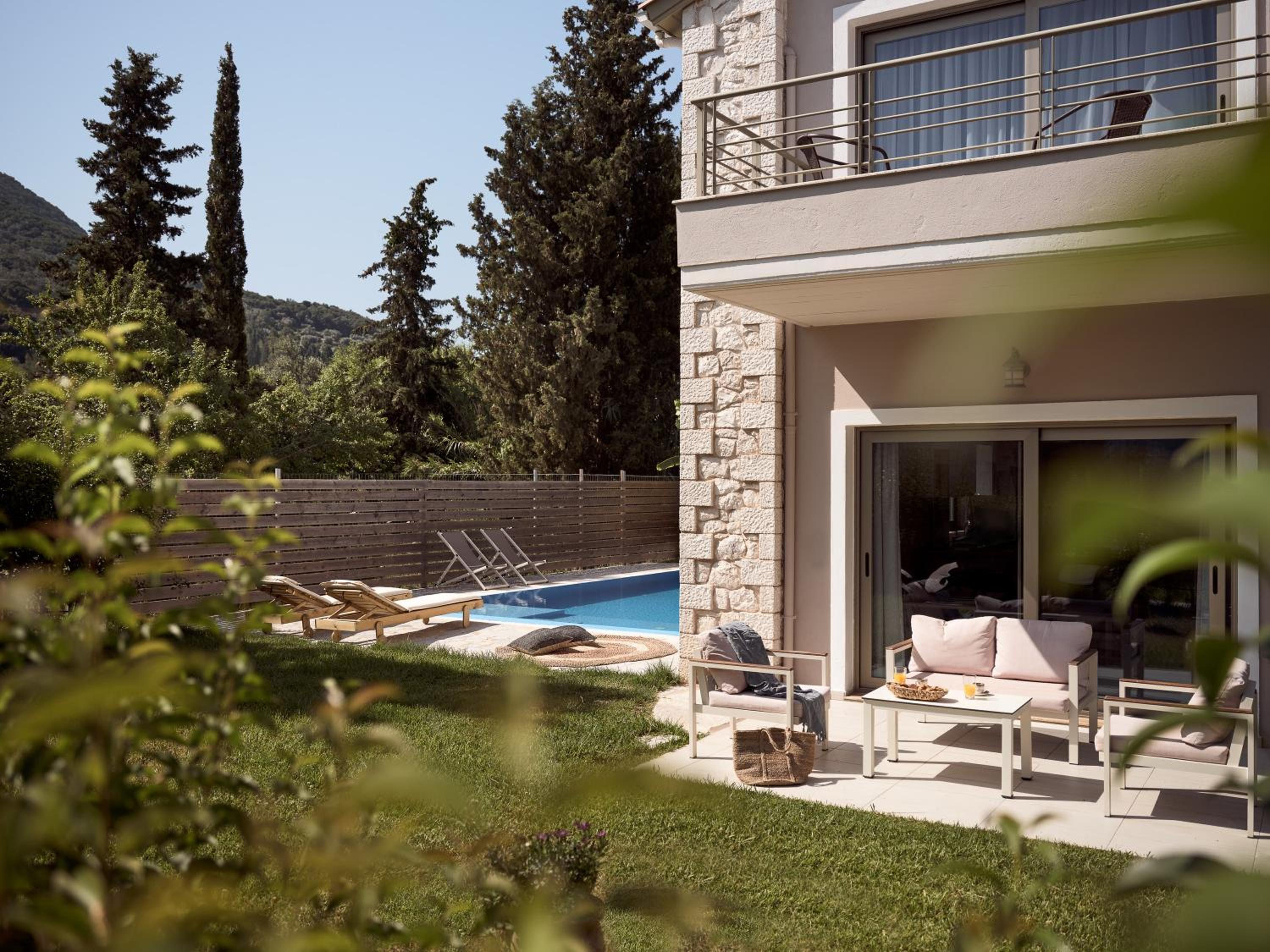 Avesta Private Villas - Iokasti view 2