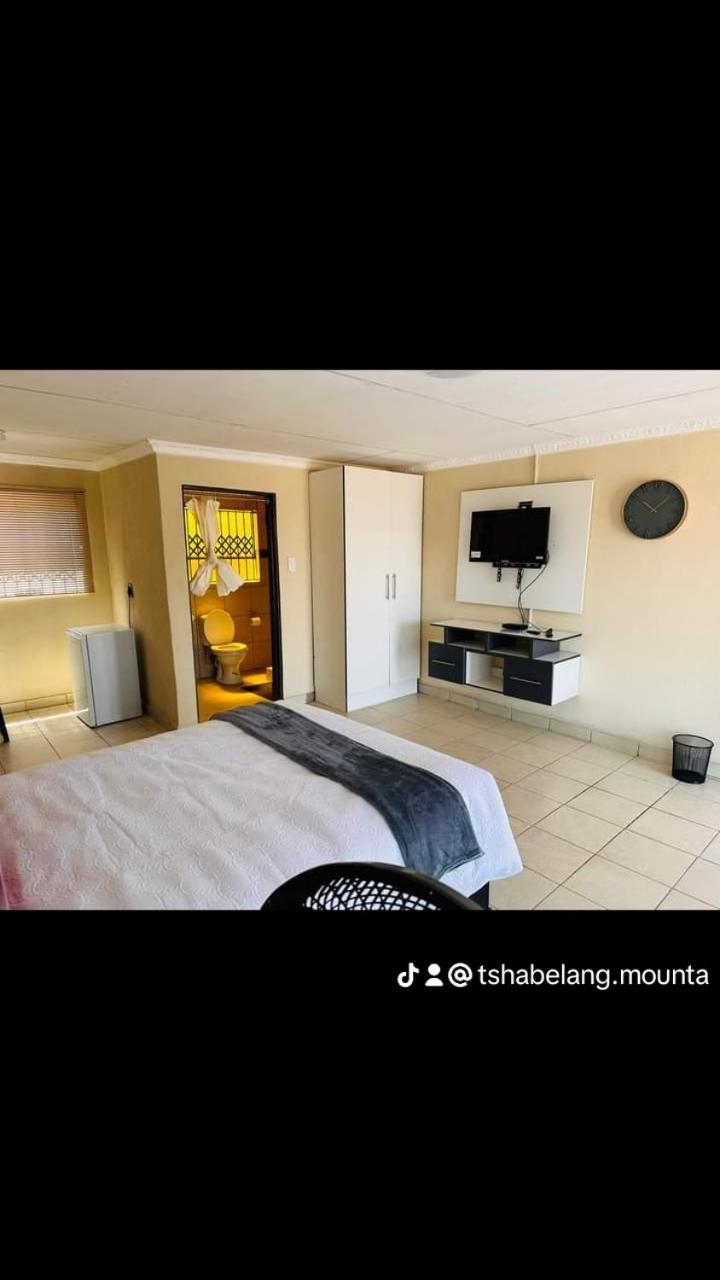 TSHABELANG MOUNTAIN VIEW LODGE