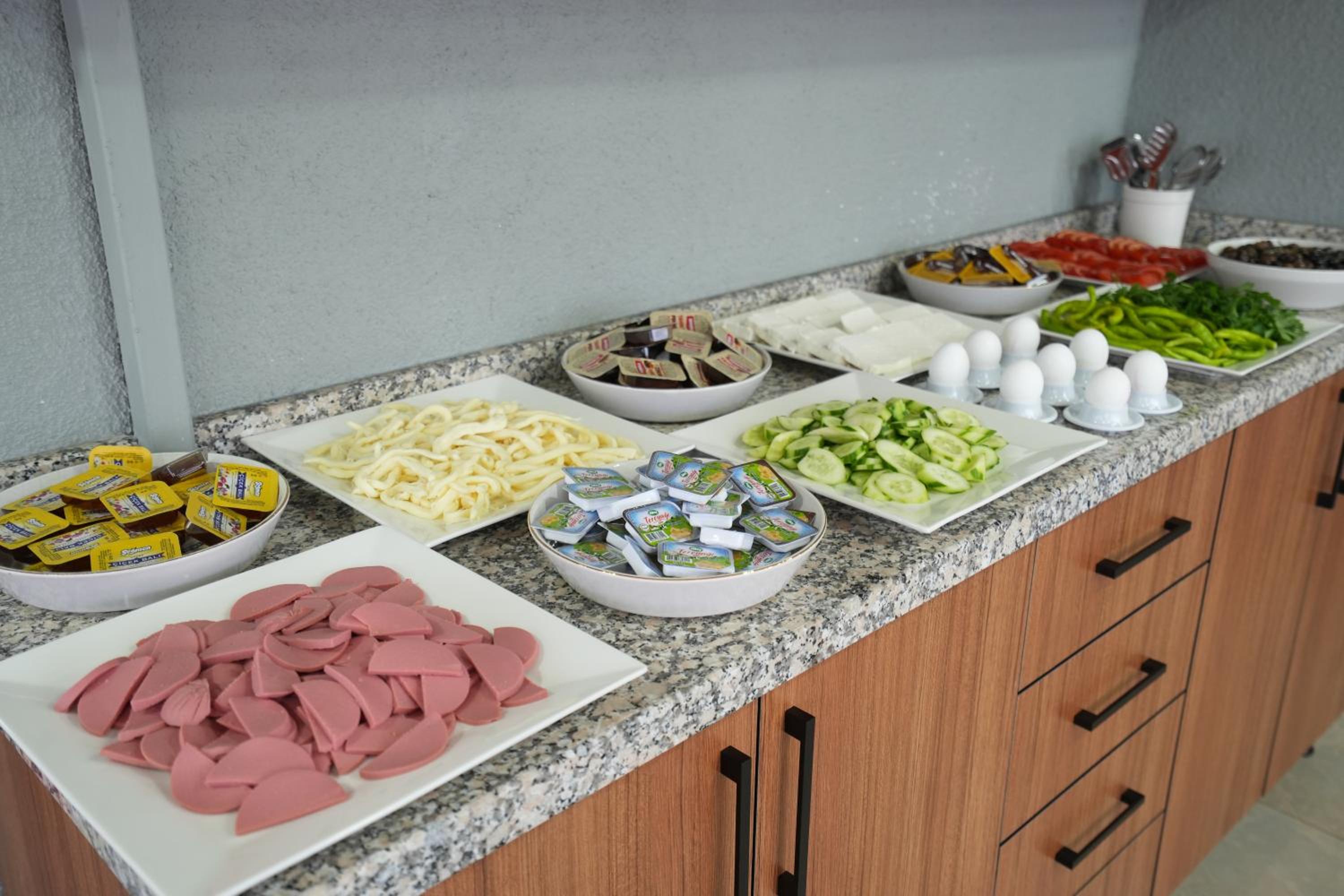 Lukka Suit Otel - Image 29