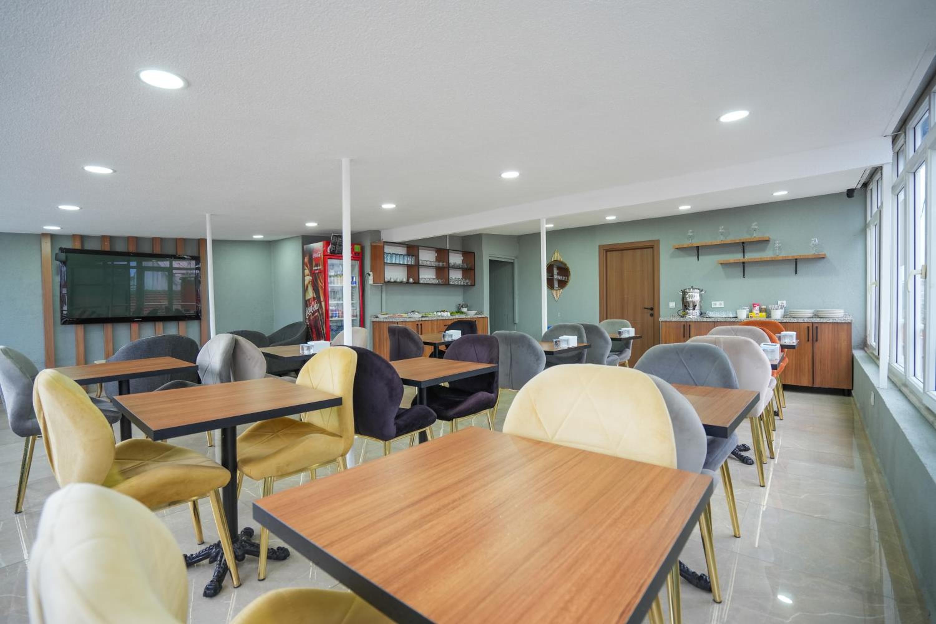 Lukka Suit Otel - Image 21