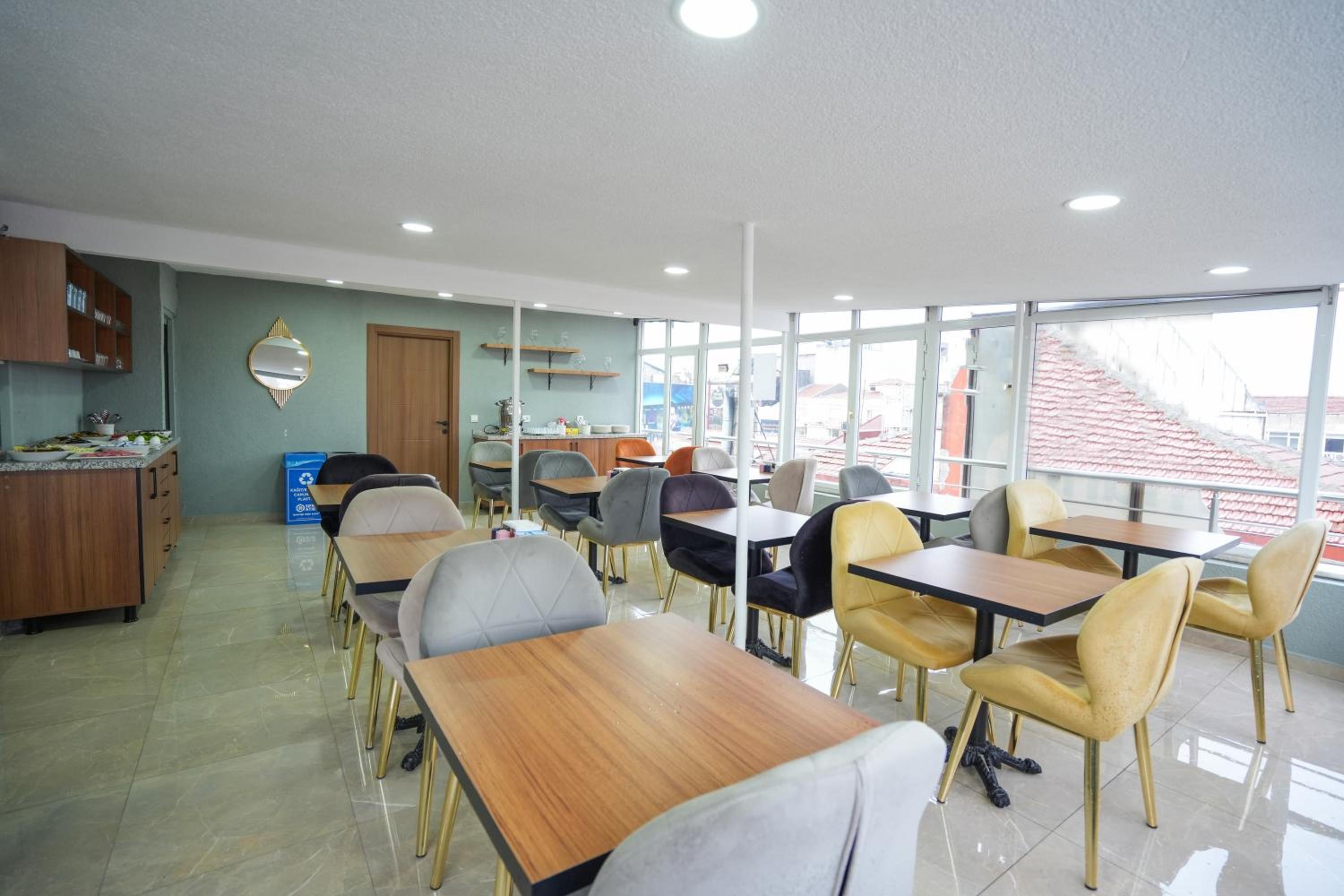 Lukka Suit Otel - Image 24