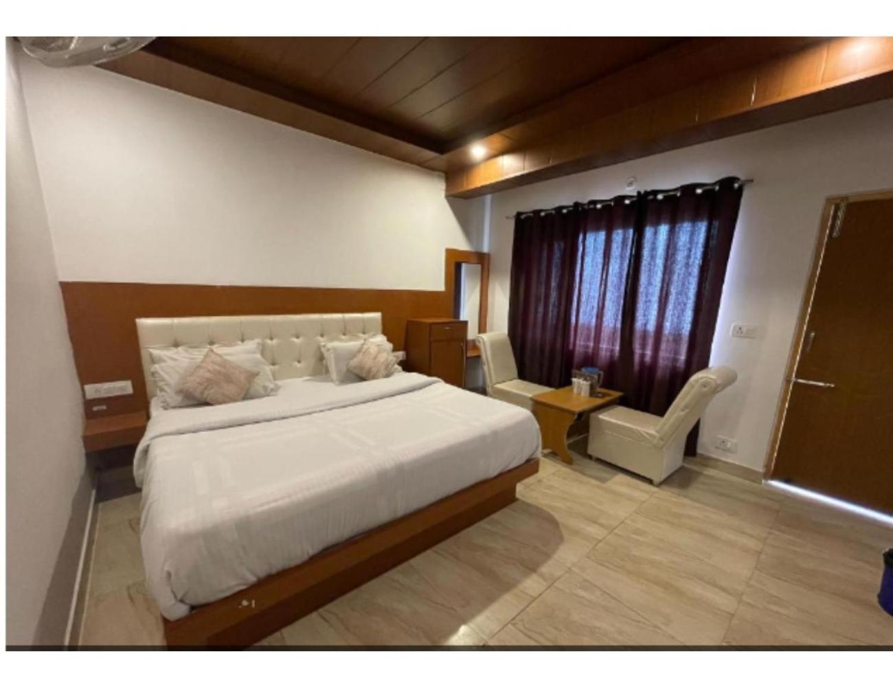 Hotel Atithi, Near Yes Bank, Mall Road, Mussoorie view 4