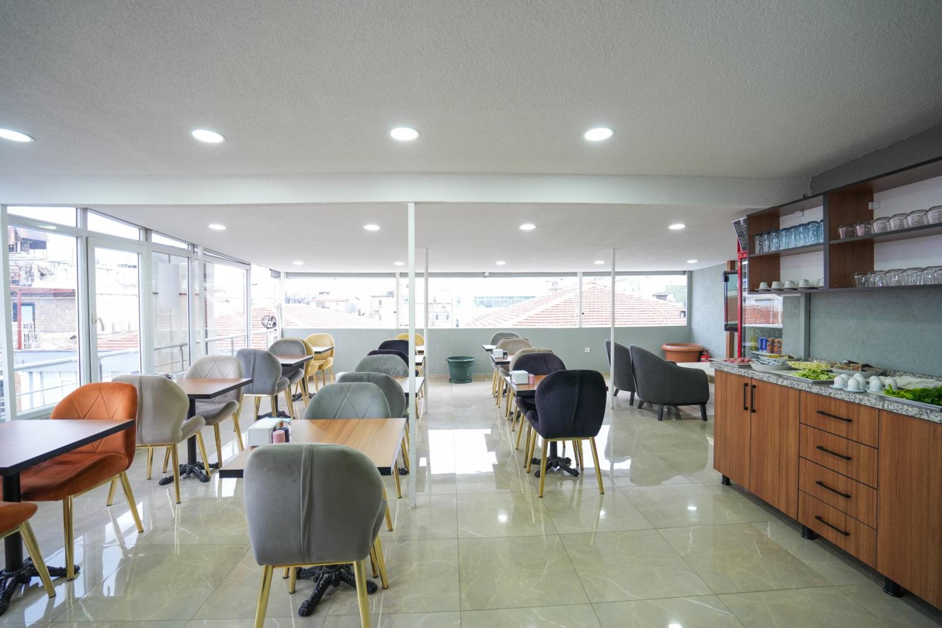 Lukka Suit Otel - Image 30