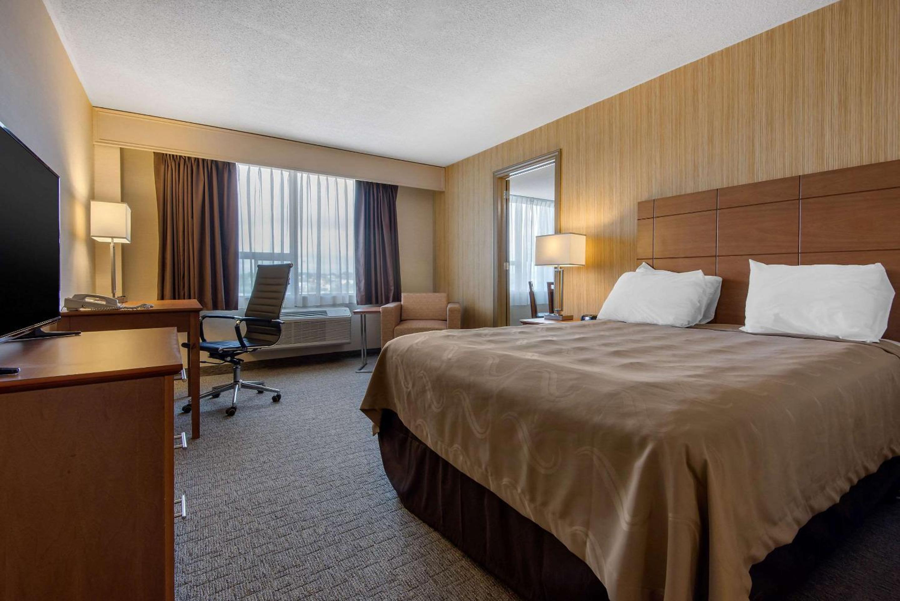 Sudbury Vacations - Quality Inn  Conference Centre Downtown Sudbury - Property Image 7