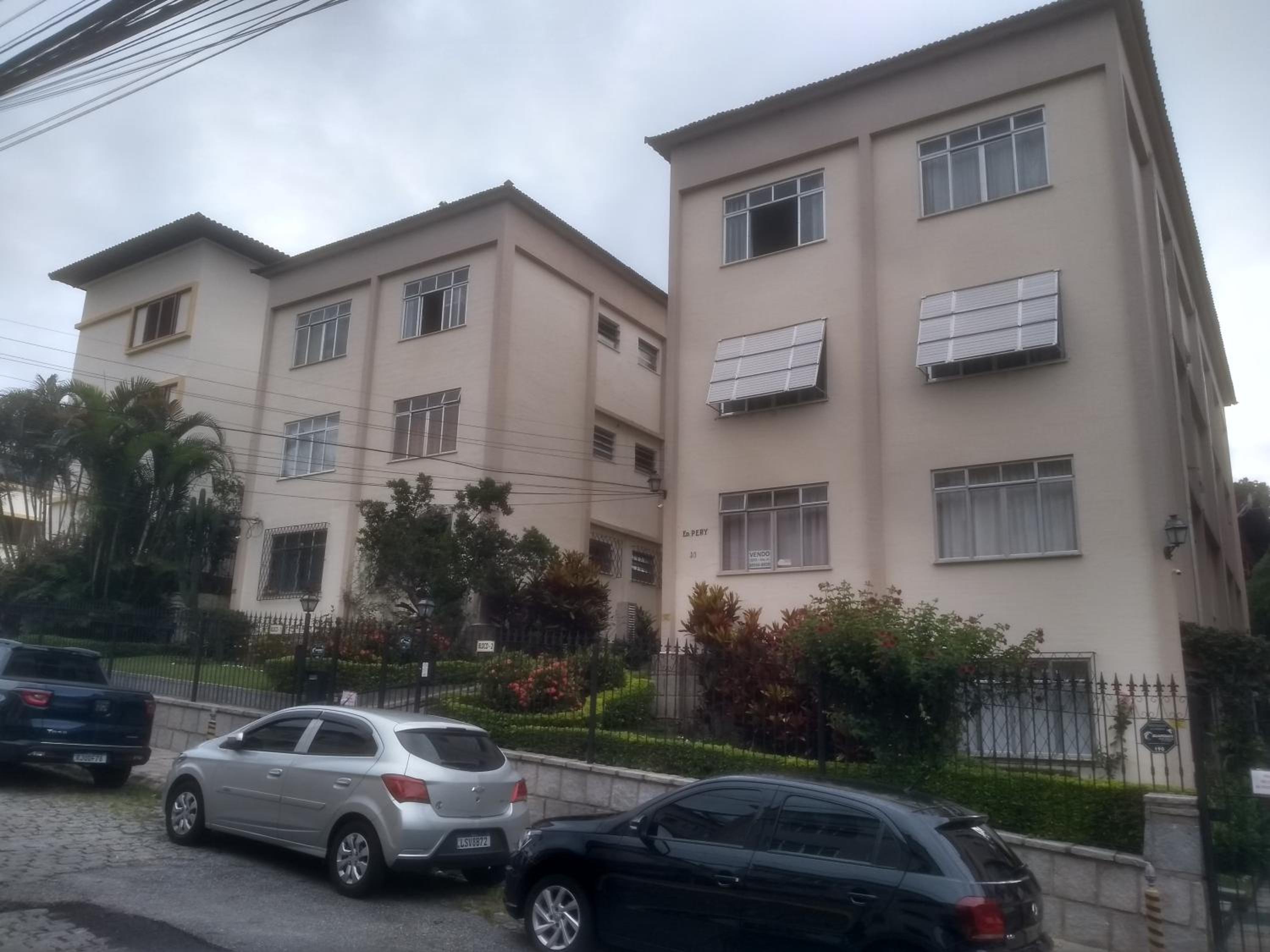 Apartamento próximo a avenida, localizado no 3 pavimento em prédio sem elevador