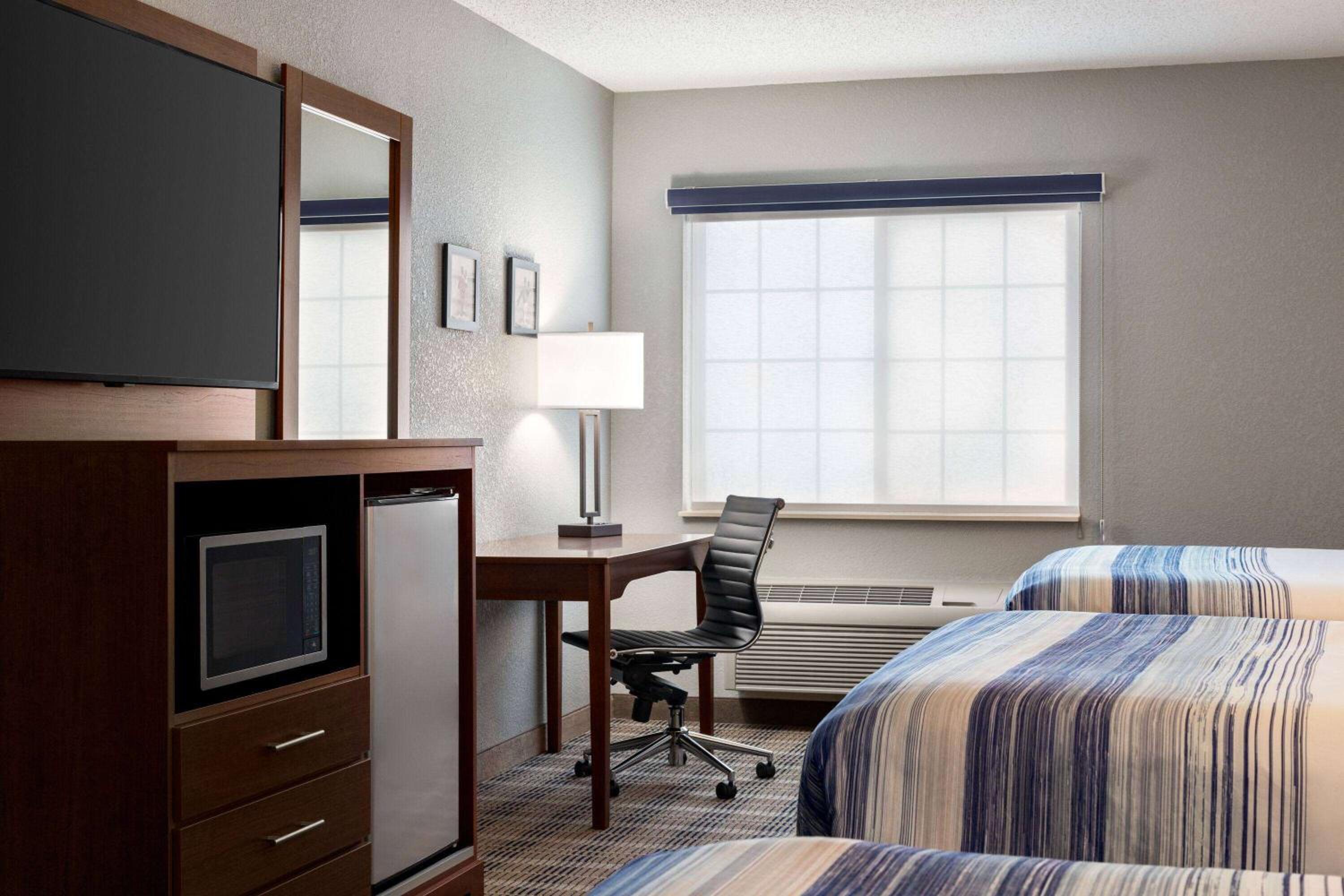 AmericInn by Wyndham Williamsburg