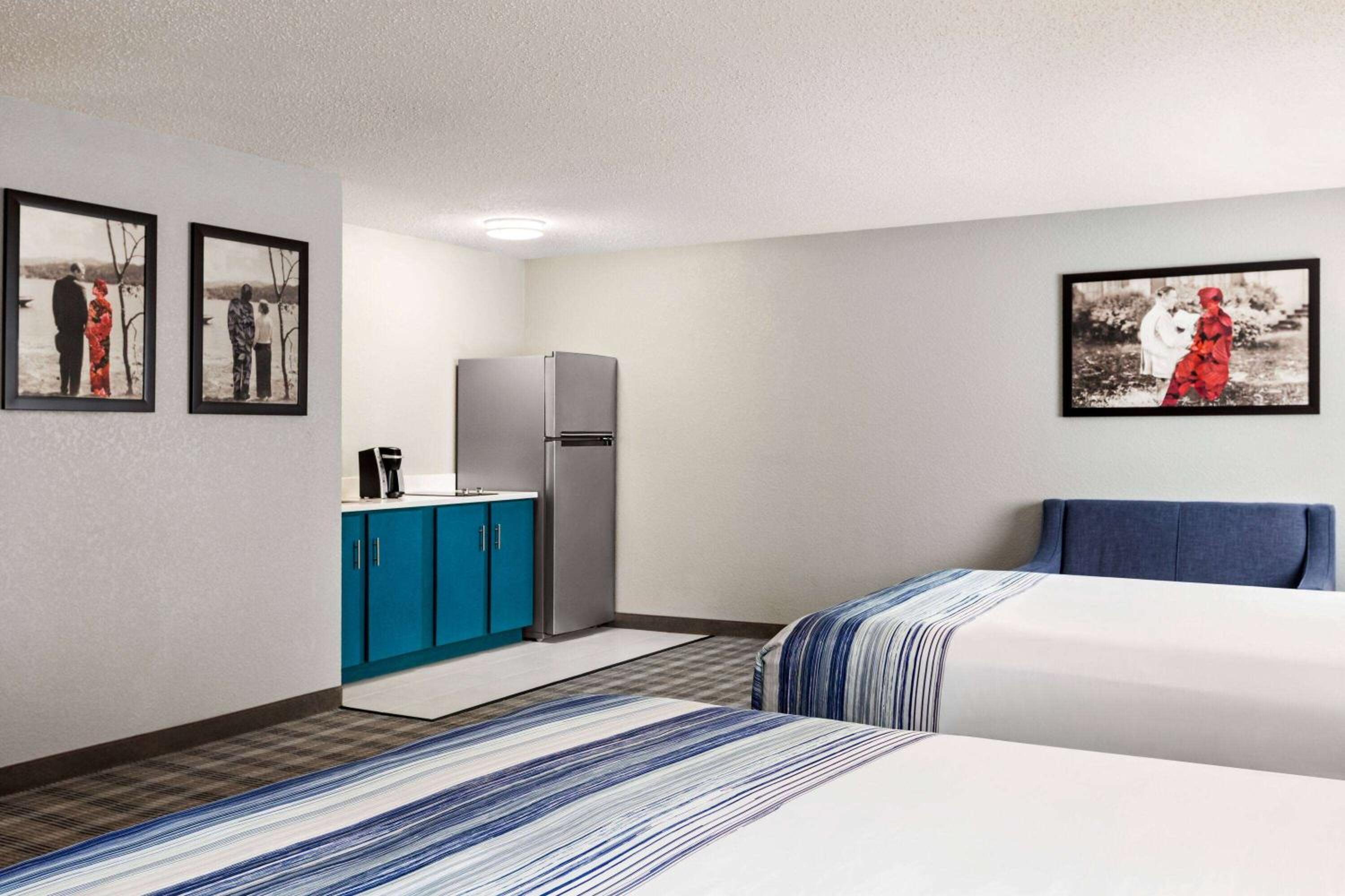 AmericInn by Wyndham Williamsburg