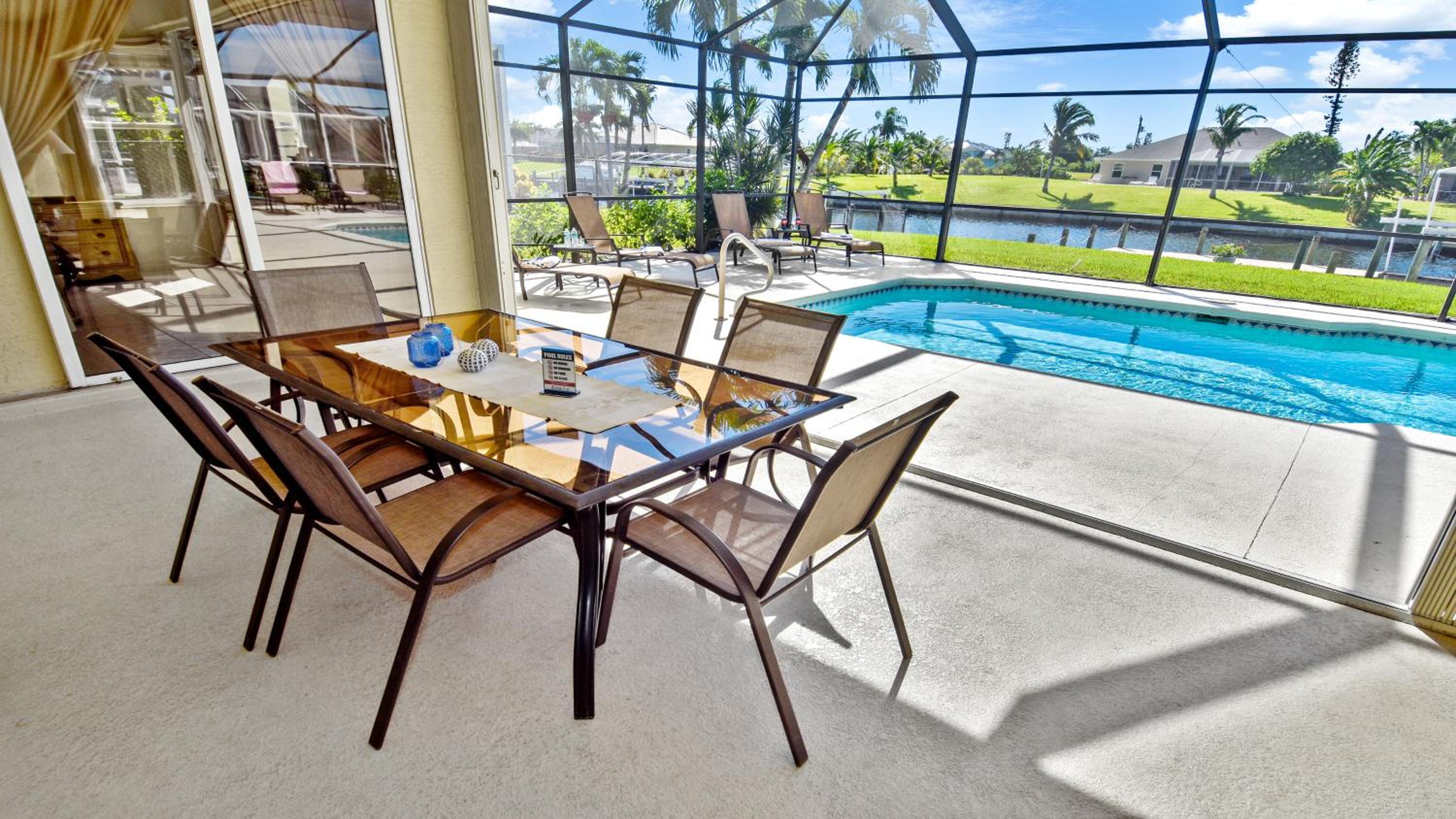 Timeout -south facing terrace with large pool