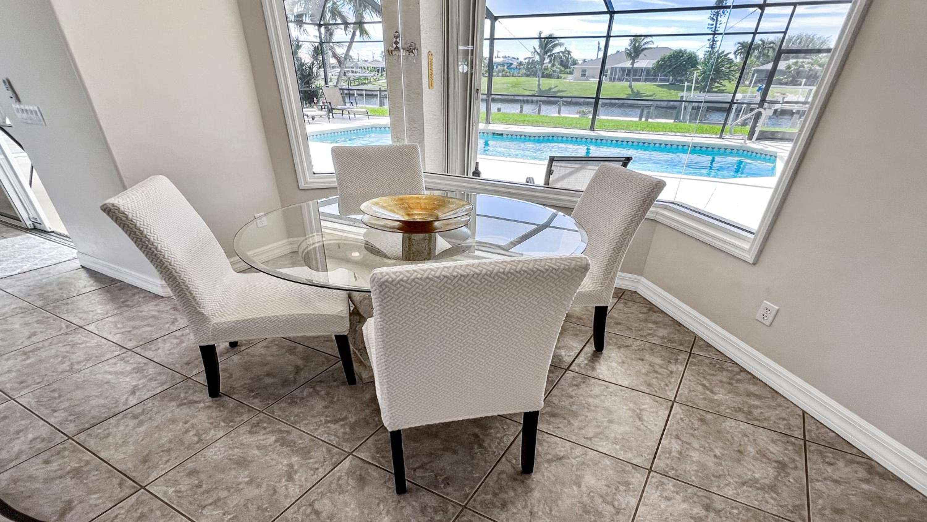 Timeout -south facing terrace with large pool