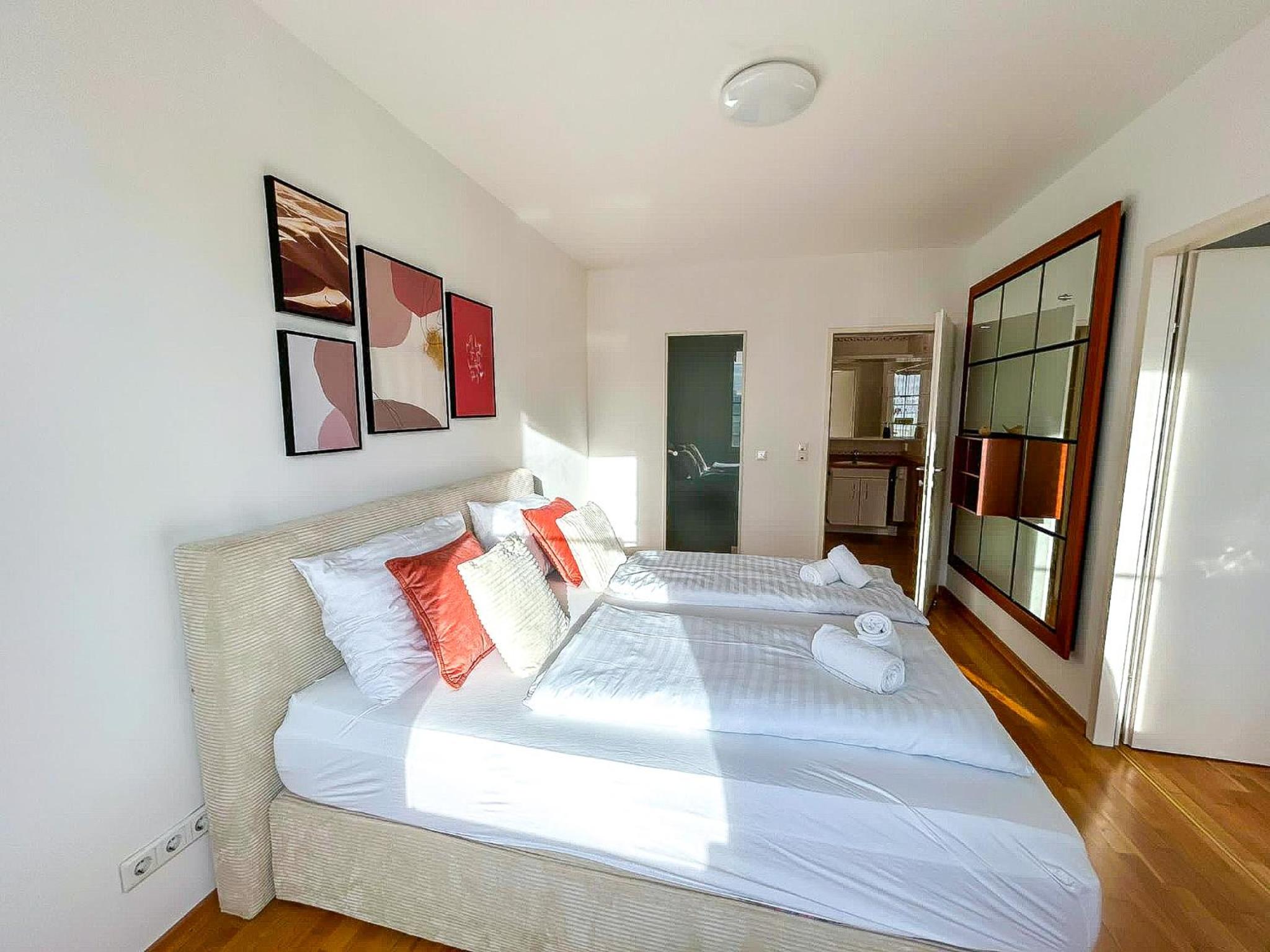 FeelHome-Prater-Ausblick-Terrasse-6 Gäste-WiFi-Smart TV