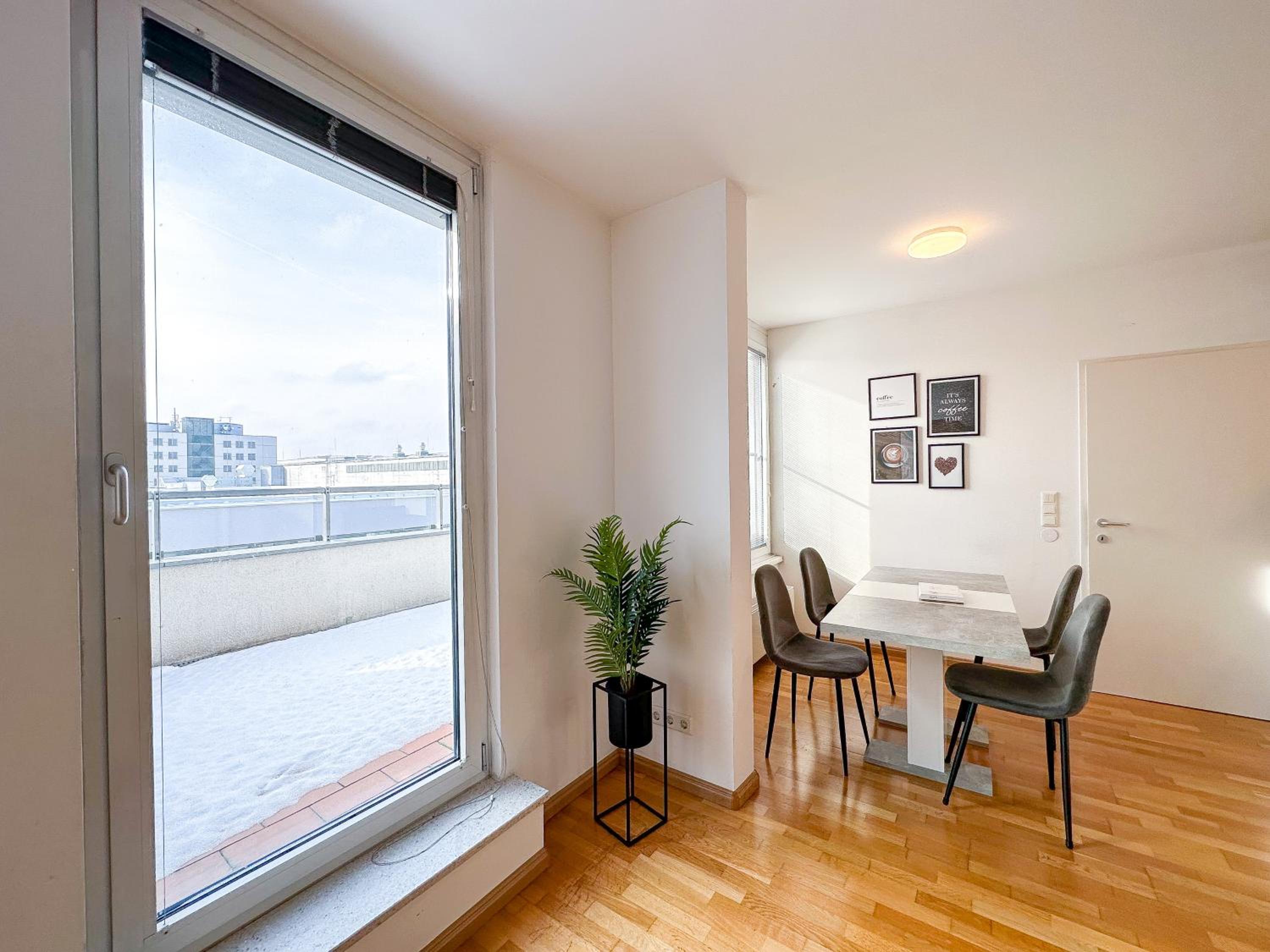 FeelHome-Prater-Ausblick-Terrasse-6 Gäste-WiFi-Smart TV