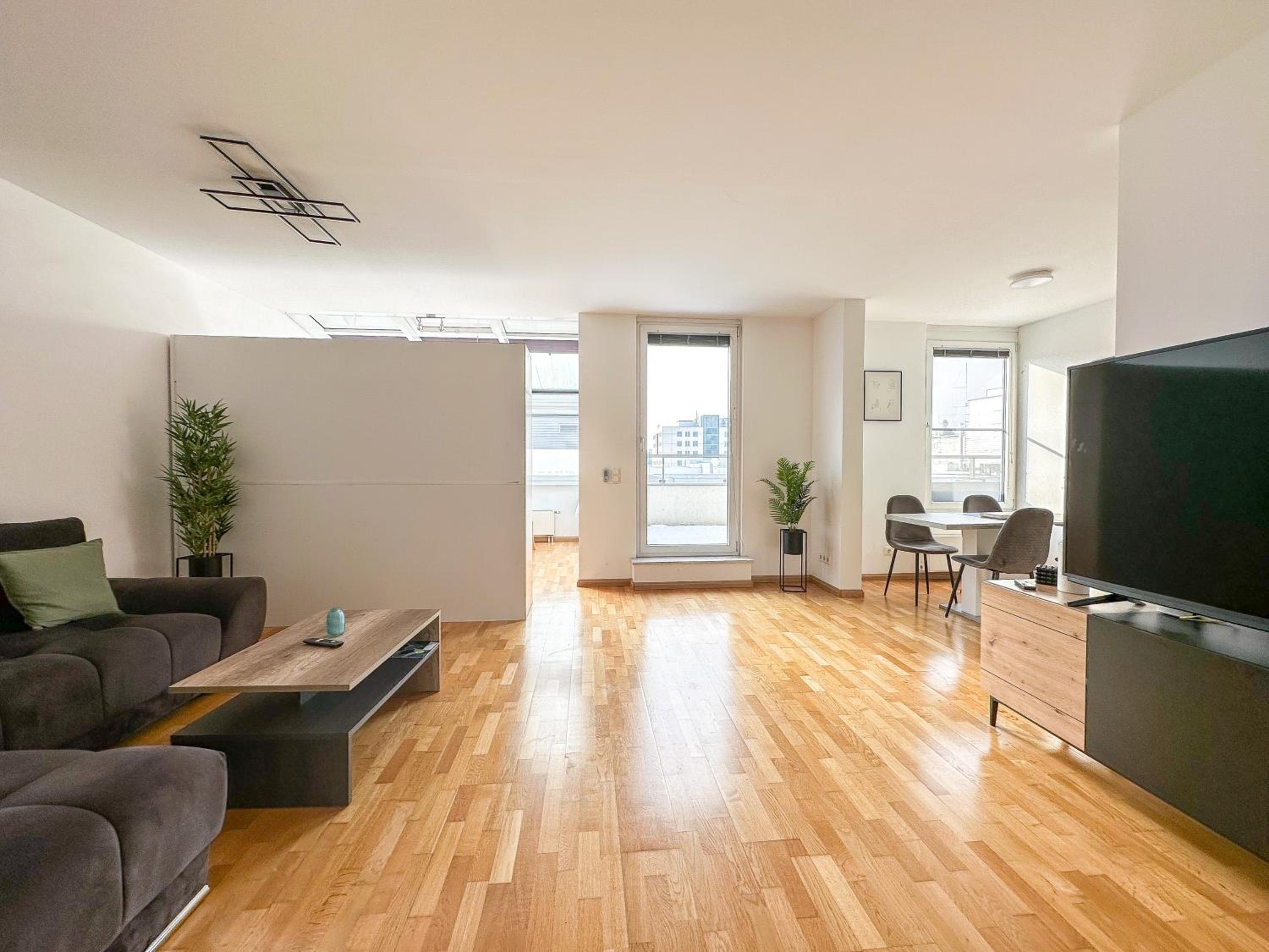 FeelHome-Prater-Ausblick-Terrasse-6 Gäste-WiFi-Smart TV