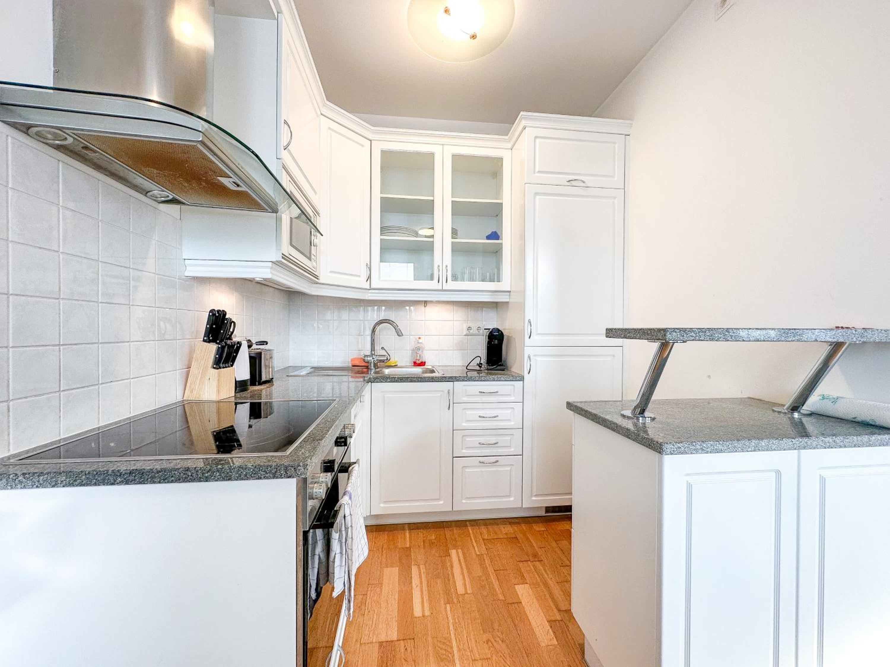 FeelHome-Prater-Ausblick-Terrasse-6 Gäste-WiFi-Smart TV