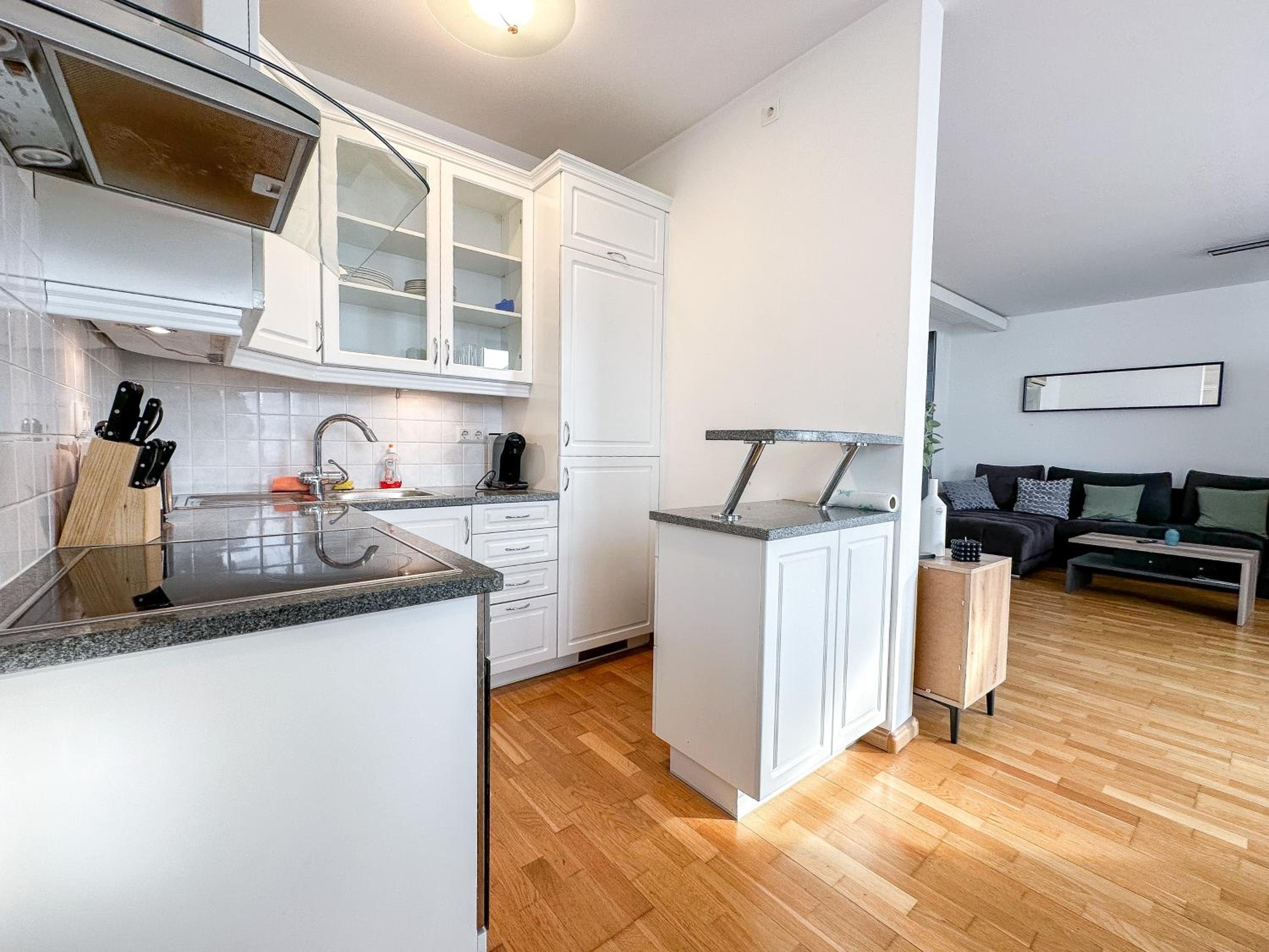 FeelHome-Prater-Ausblick-Terrasse-6 Gäste-WiFi-Smart TV