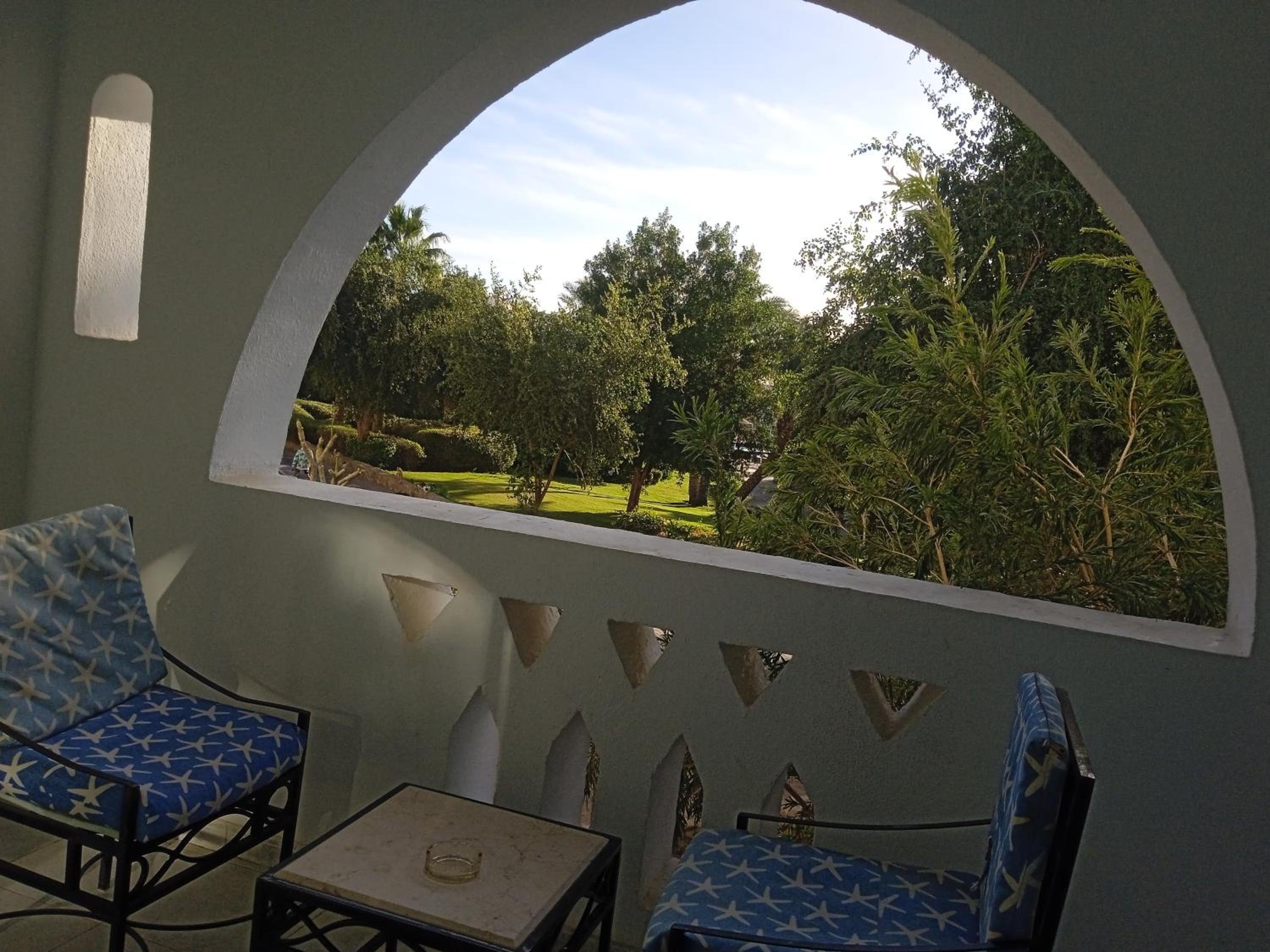 Grazioso monolocale con balcone Domina Coral Bay R23132 studio Appartamento view 2