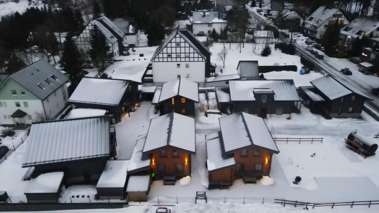 Chalet Momage dichtbij Skiliften, Skiverhuur en Bikepark!