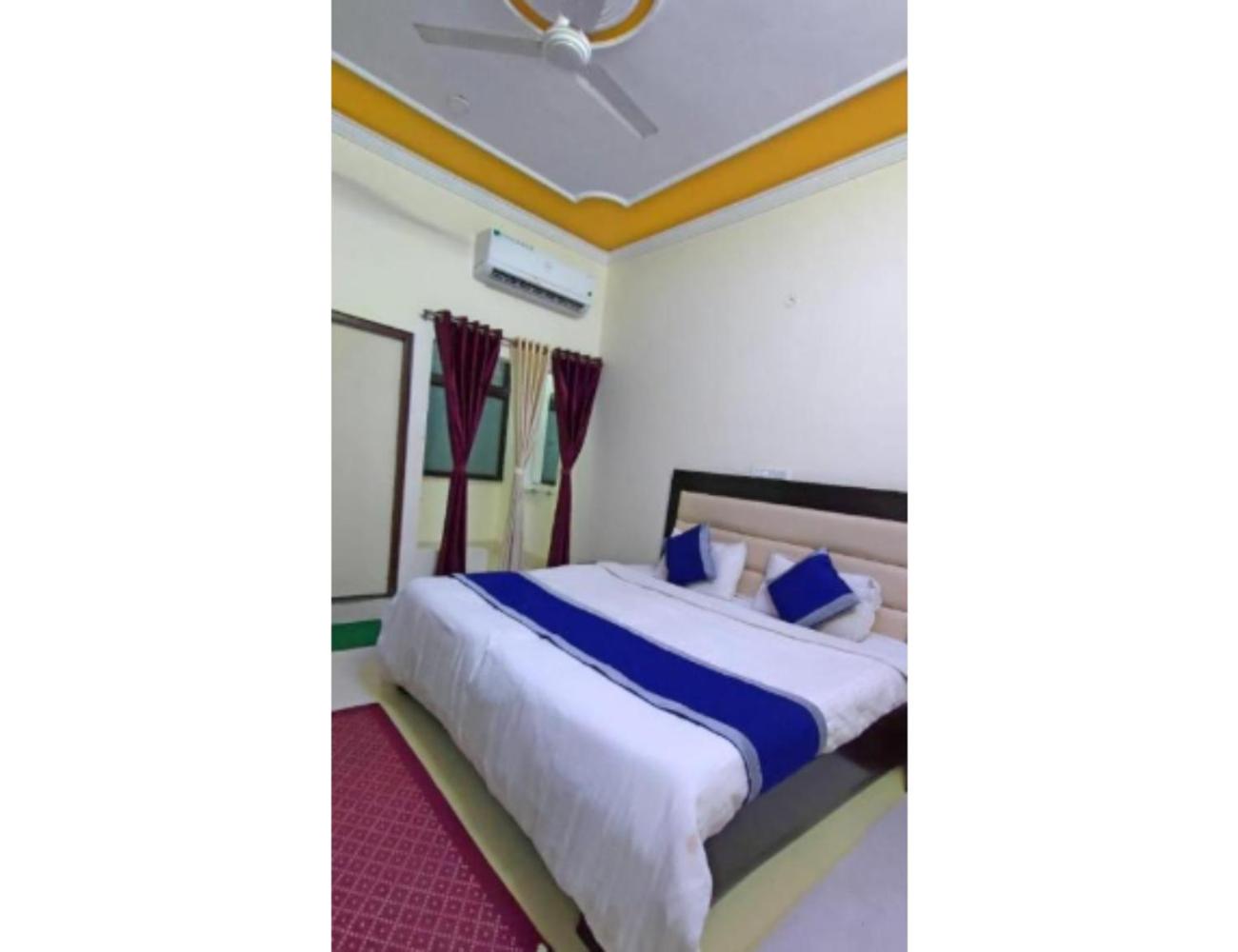 Hotel Radhika Kunj Palace, Chhatarpur view 2