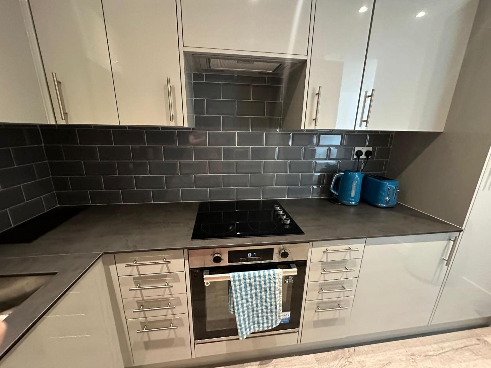 Modern Studio Flat near Highbury & Islington station
