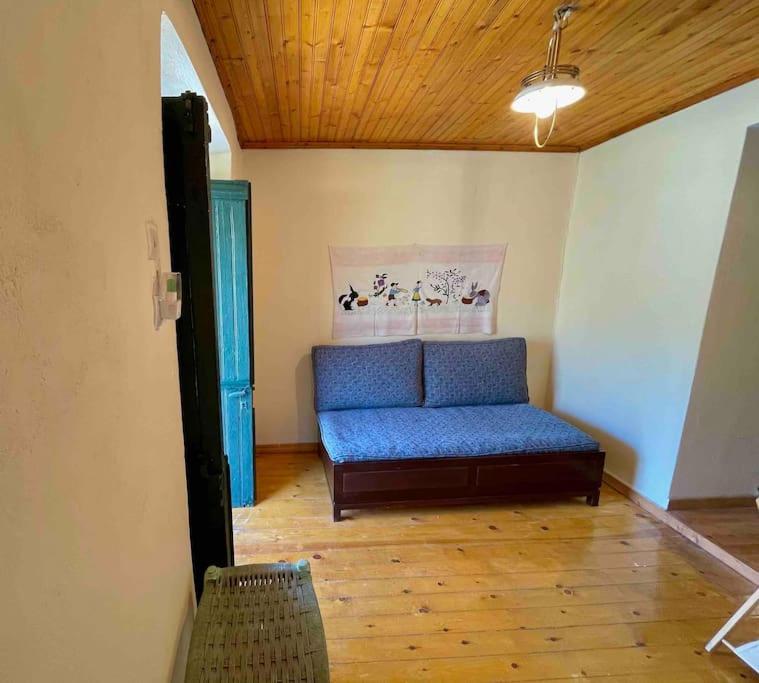 Kansoneta-Traditional Mansion in Gastouri Village