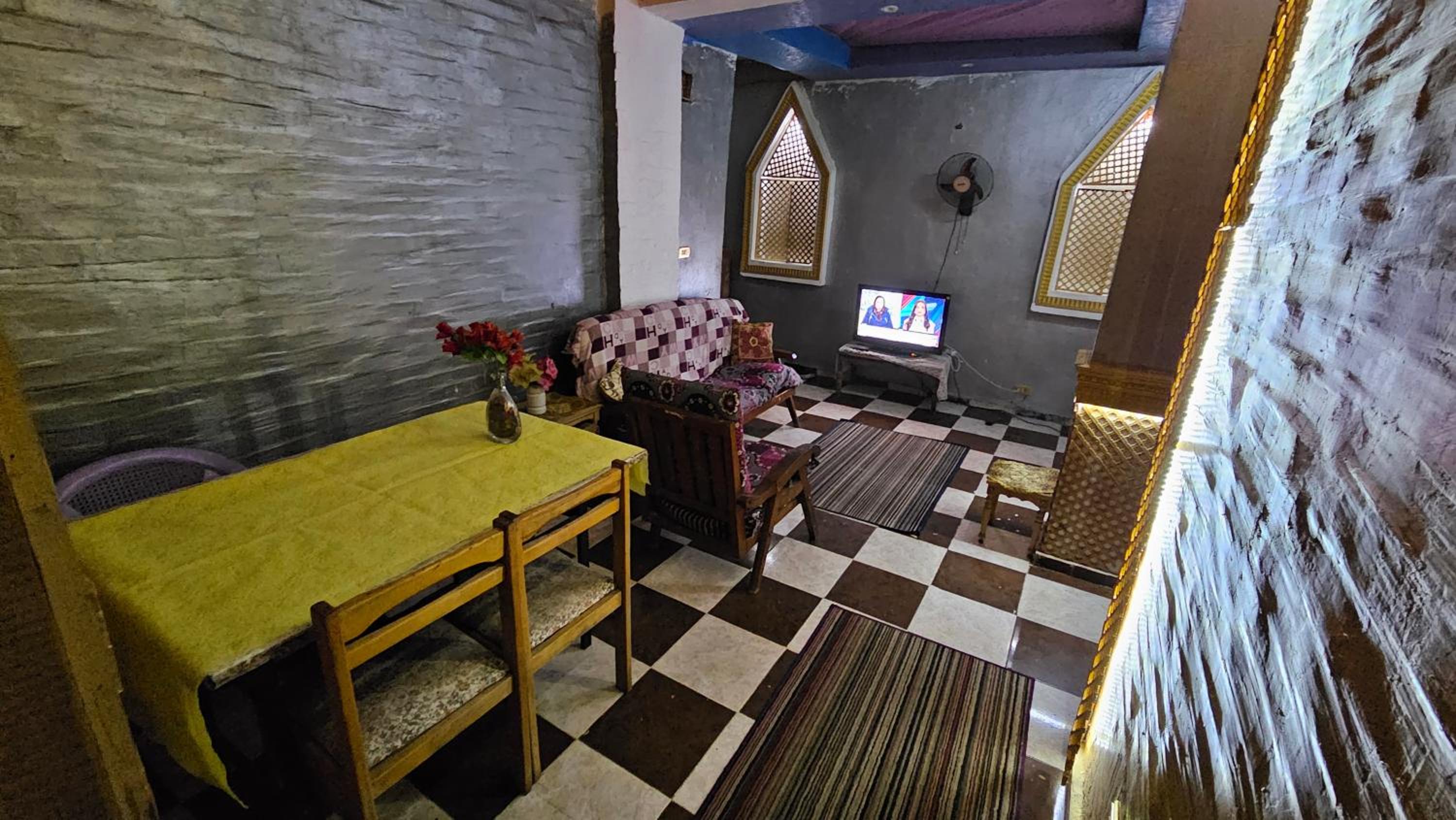 Shared Room near Pyramids!