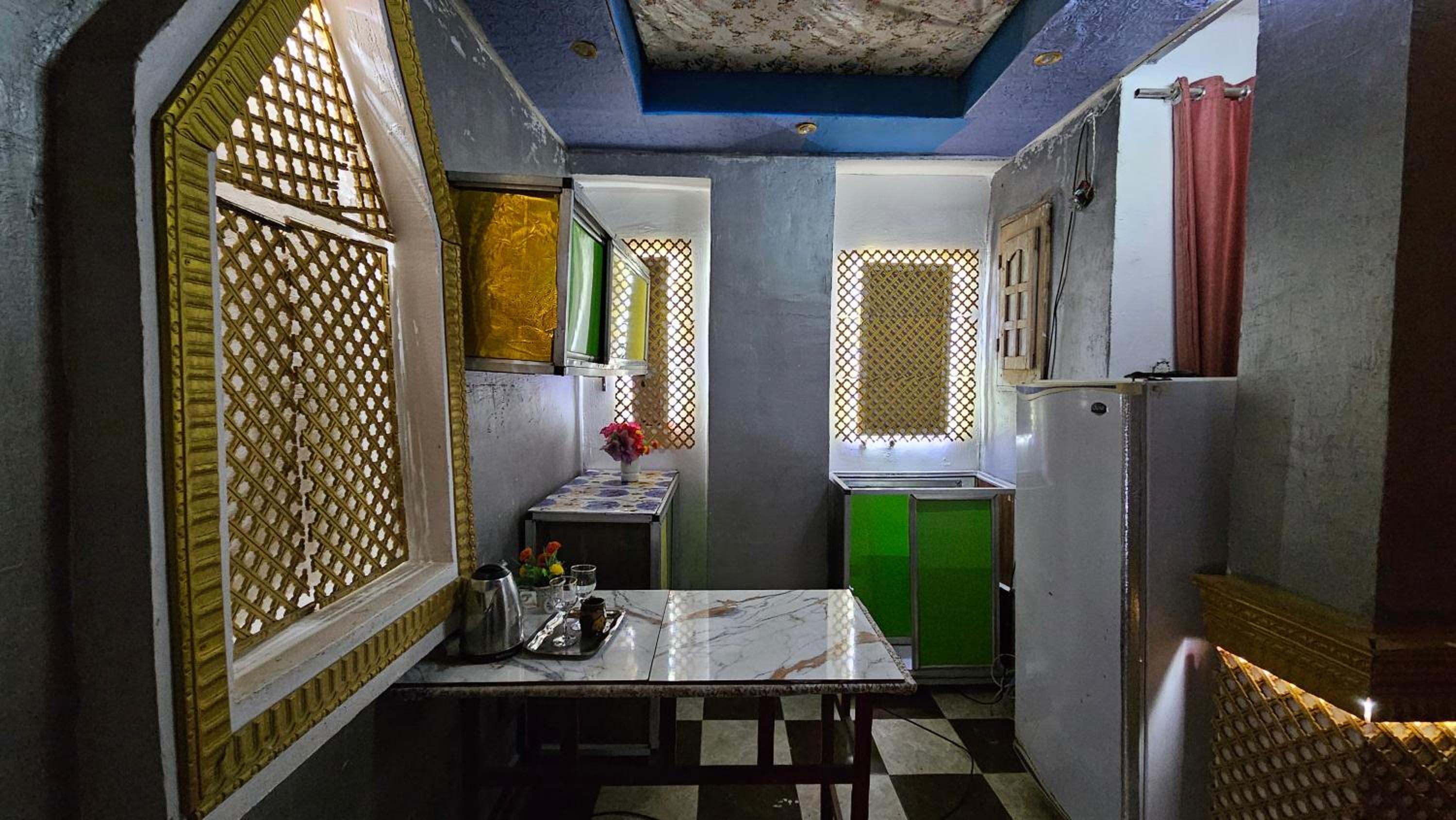 Shared Room near Pyramids!