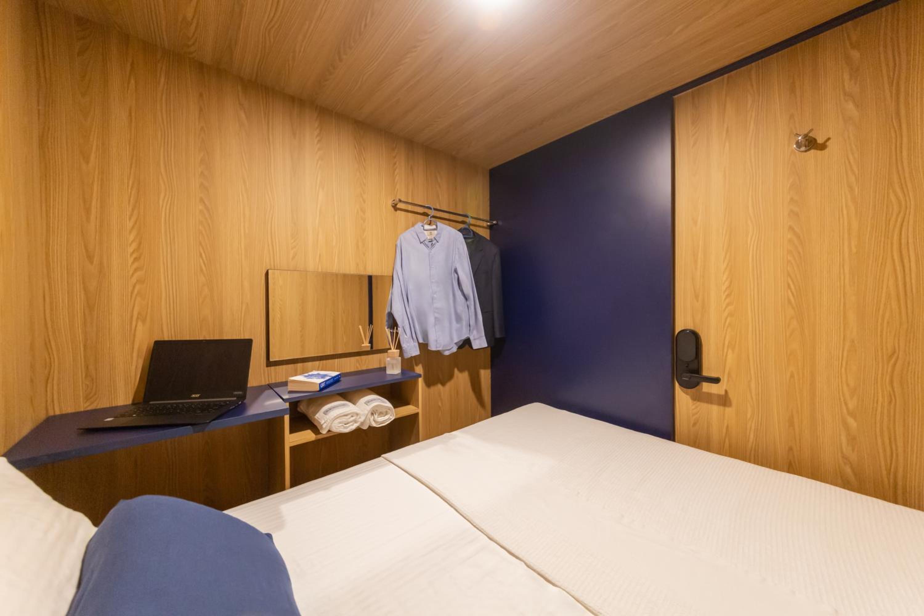 Bluewaters Pods 11 North Canal Road