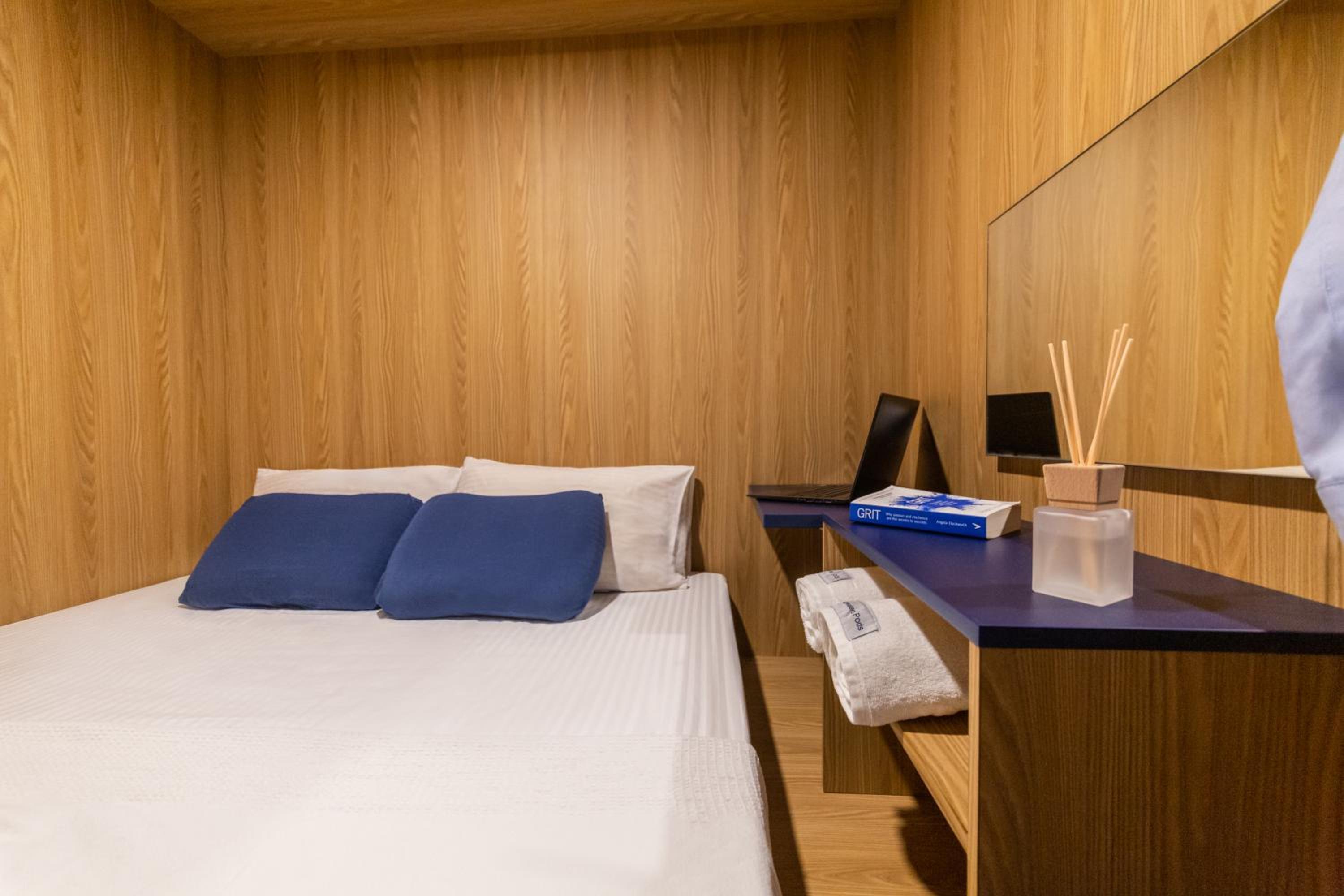 Bluewaters Pods 11 North Canal Road