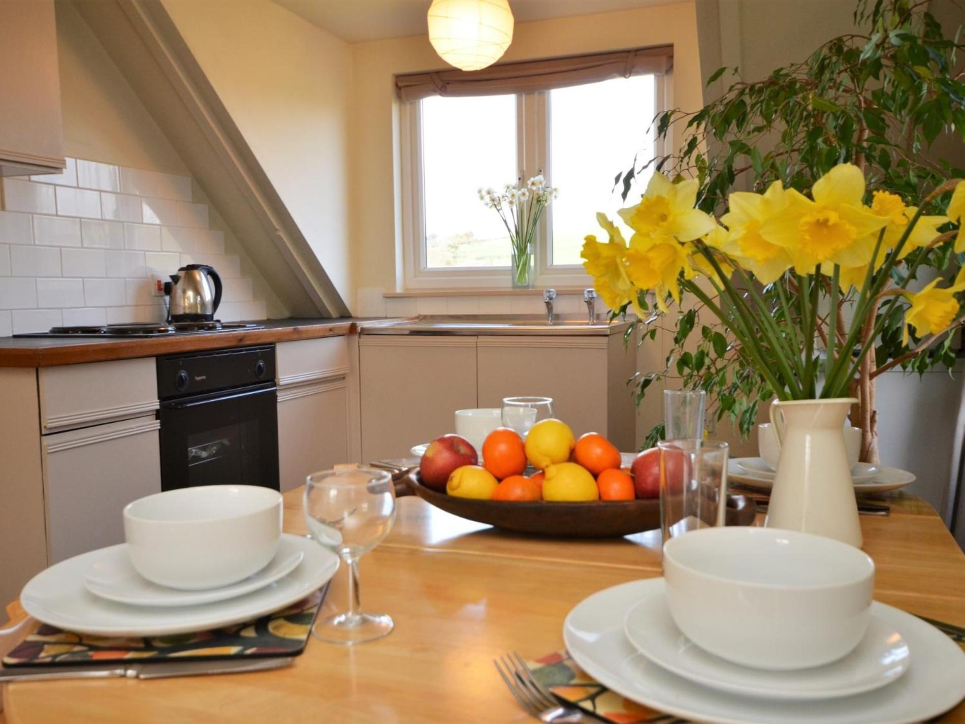 2 Bed in Kingsbridge oc-fern3 view 3