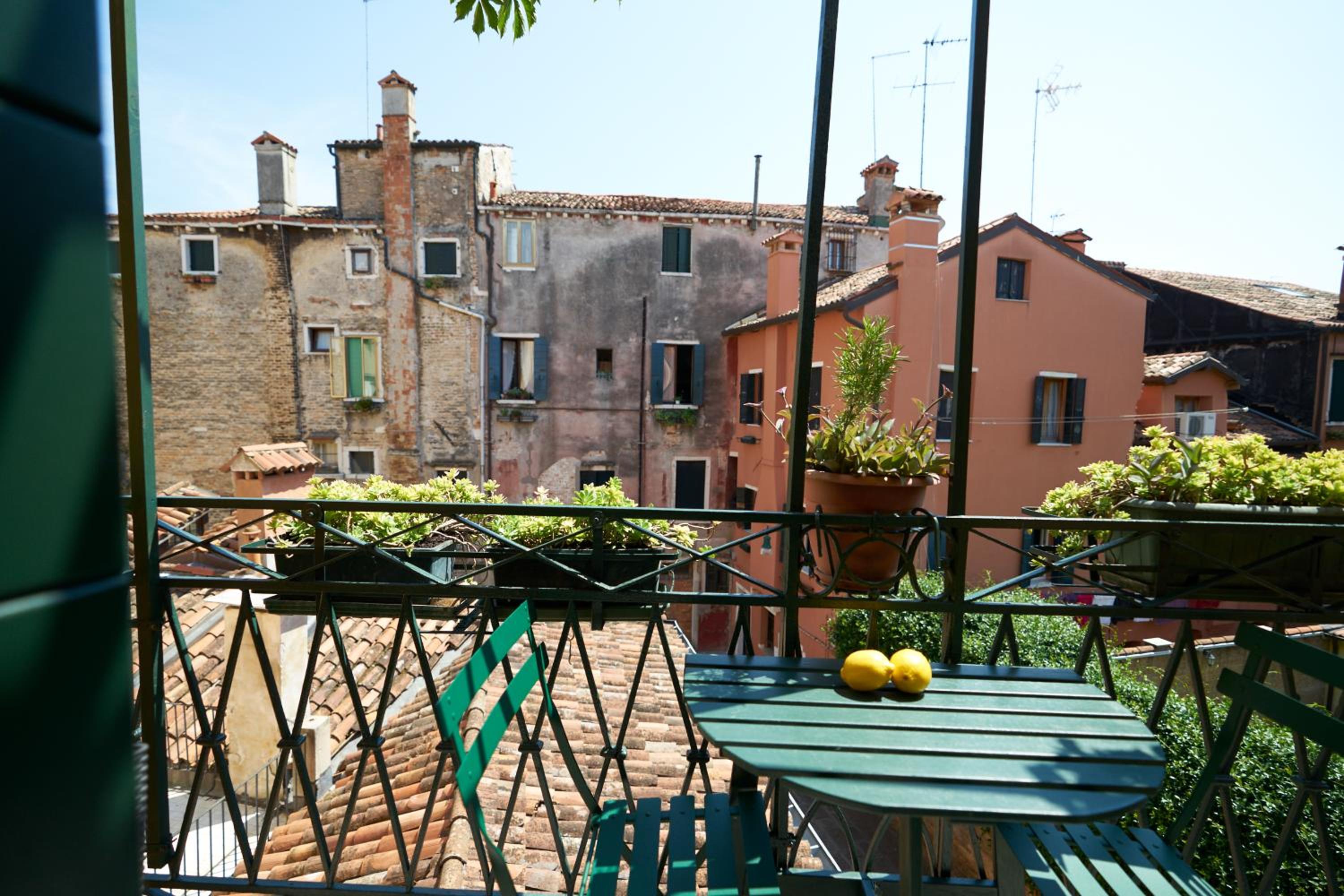 La Grancevola is a gorgeous apartment with balcony