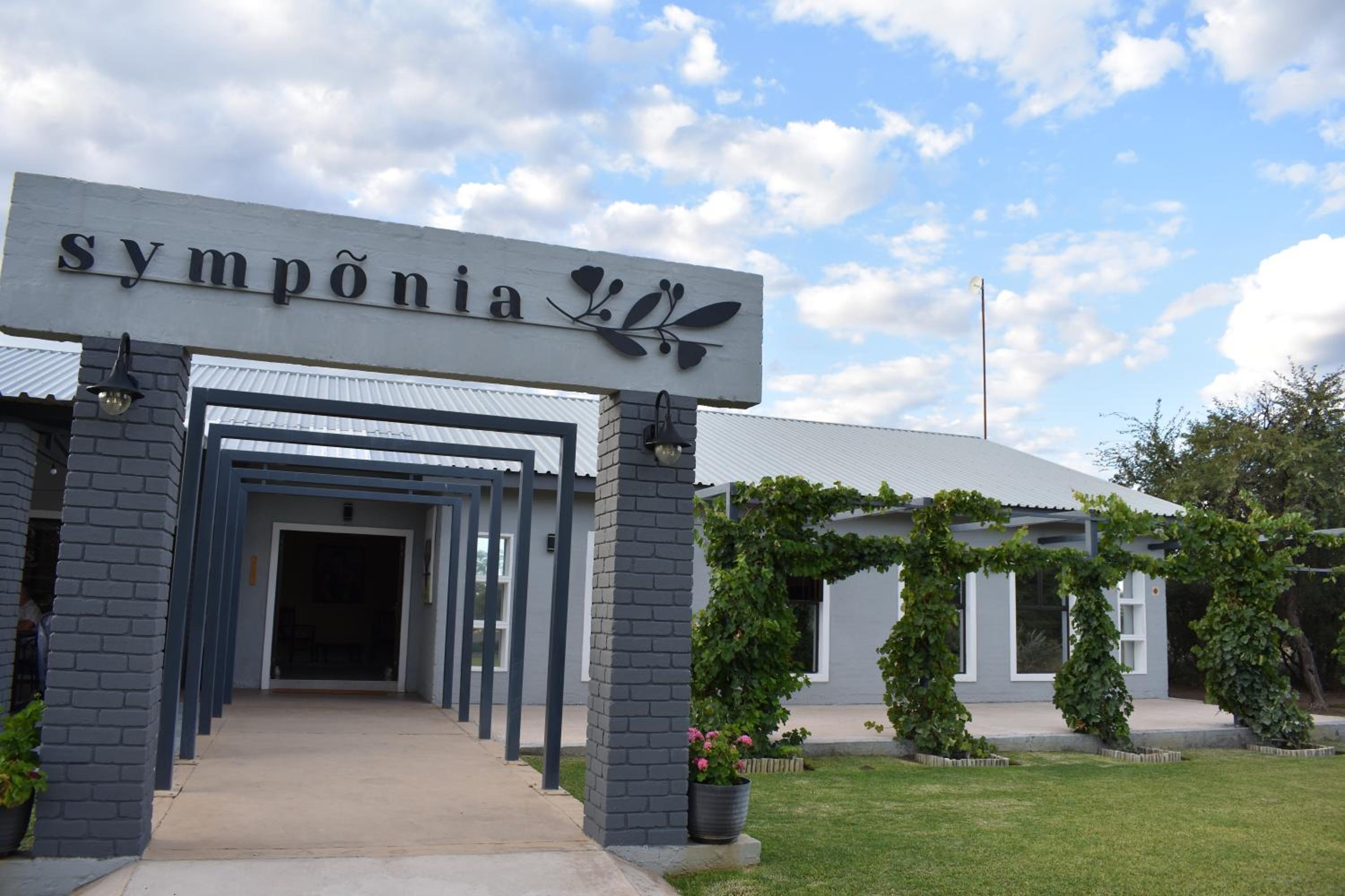 Symponia Guesthouse