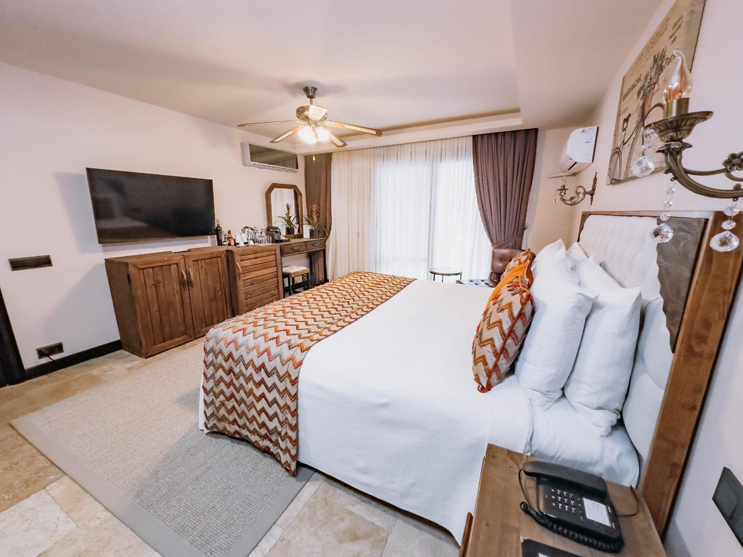 Doors Urla Hotel & Bungalows - Image 40