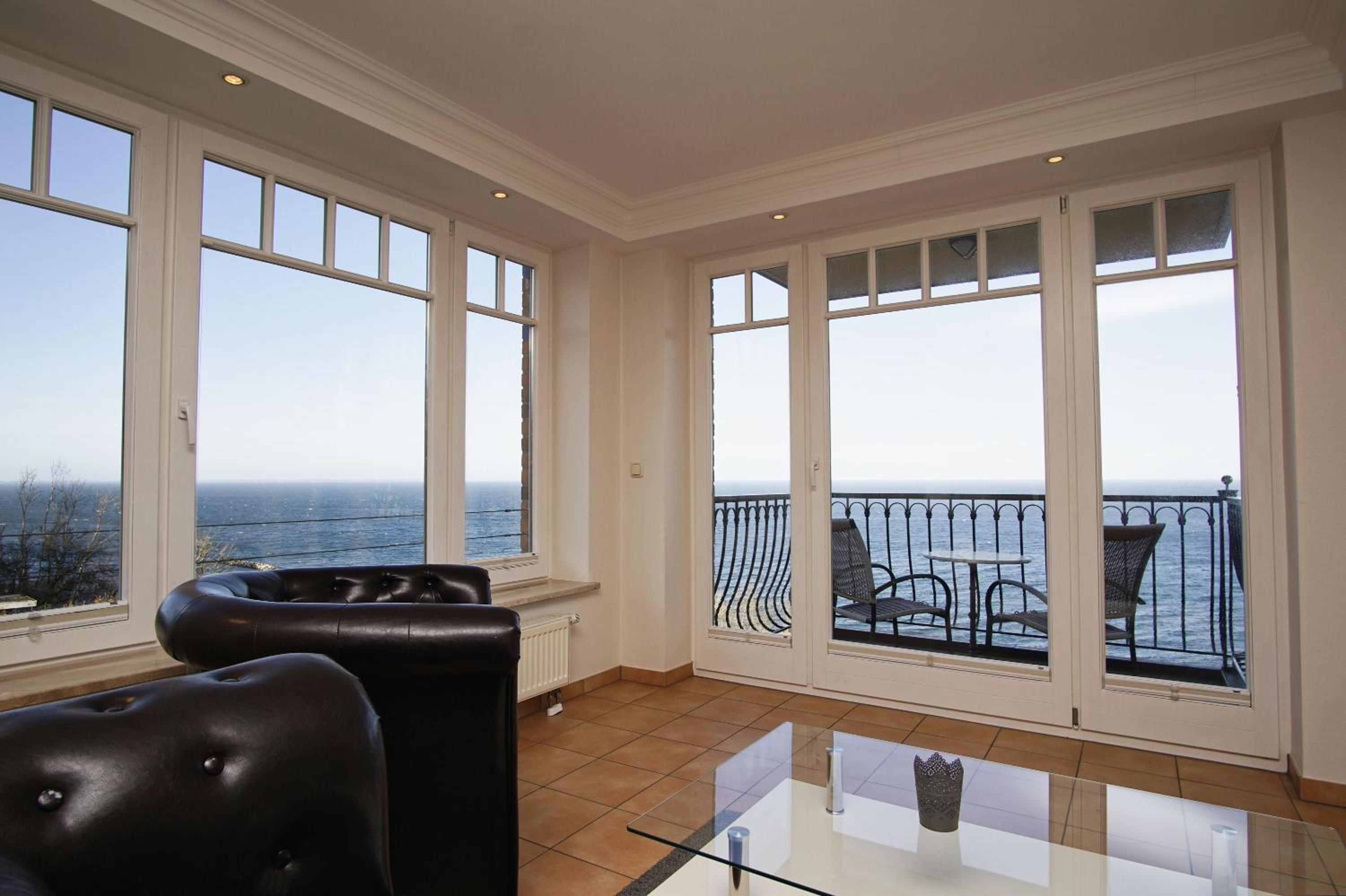 Ferienwohnung mit traumhaftem Meerblick - Haus am Meer FeWo 05