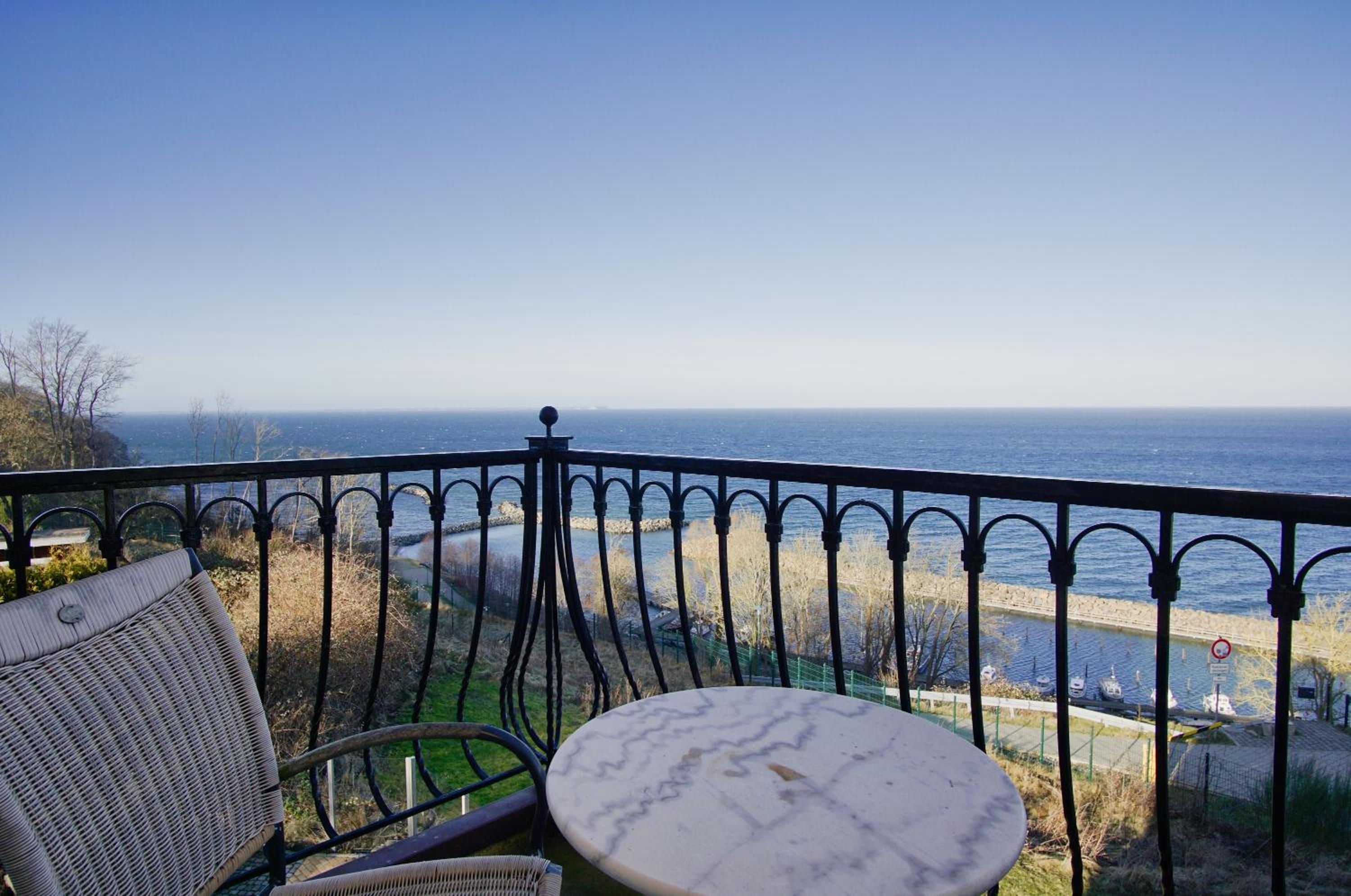 Ferienwohnung mit traumhaftem Meerblick - Haus am Meer FeWo 05