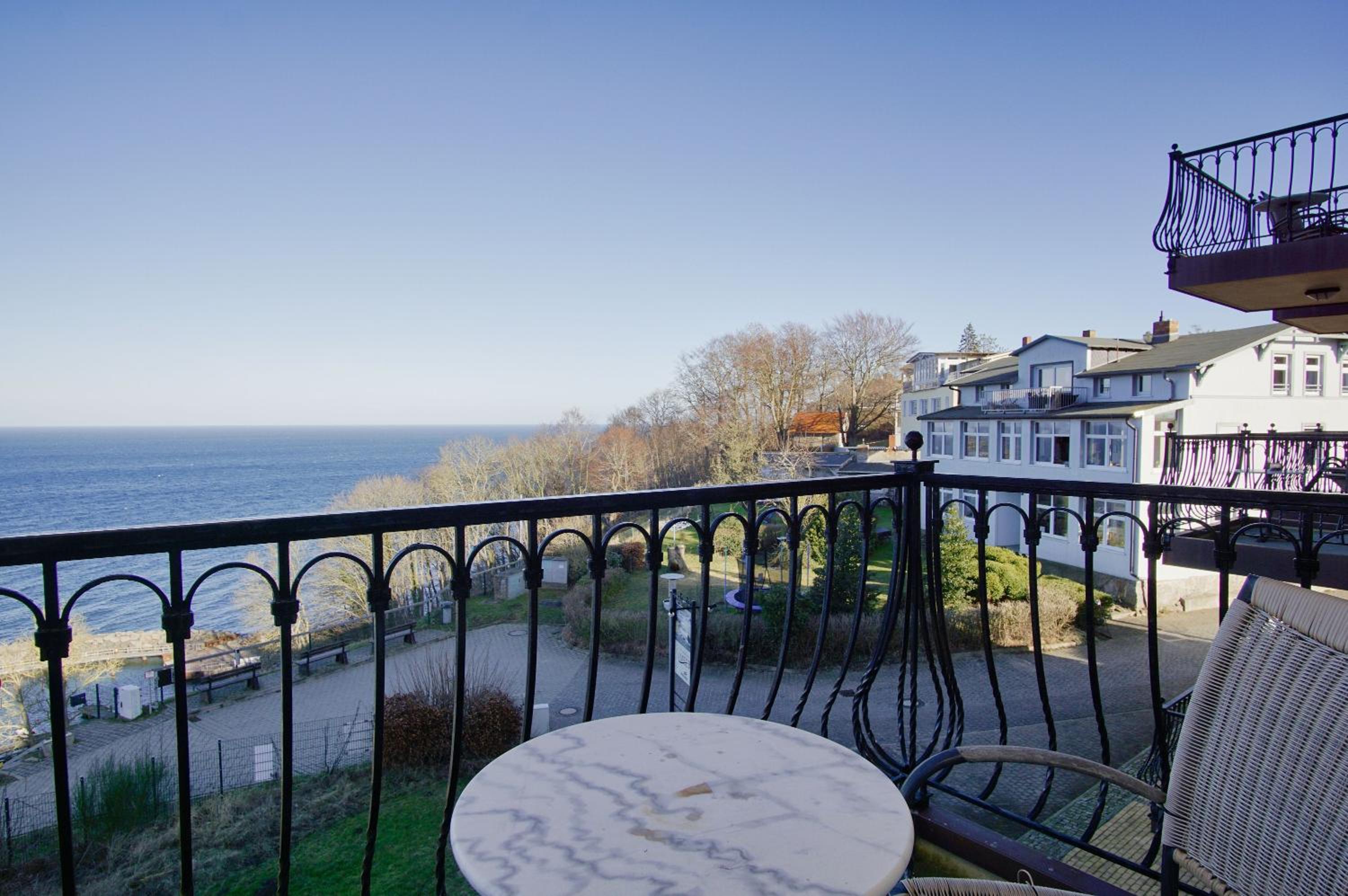 Ferienwohnung mit traumhaftem Meerblick - Haus am Meer FeWo 05