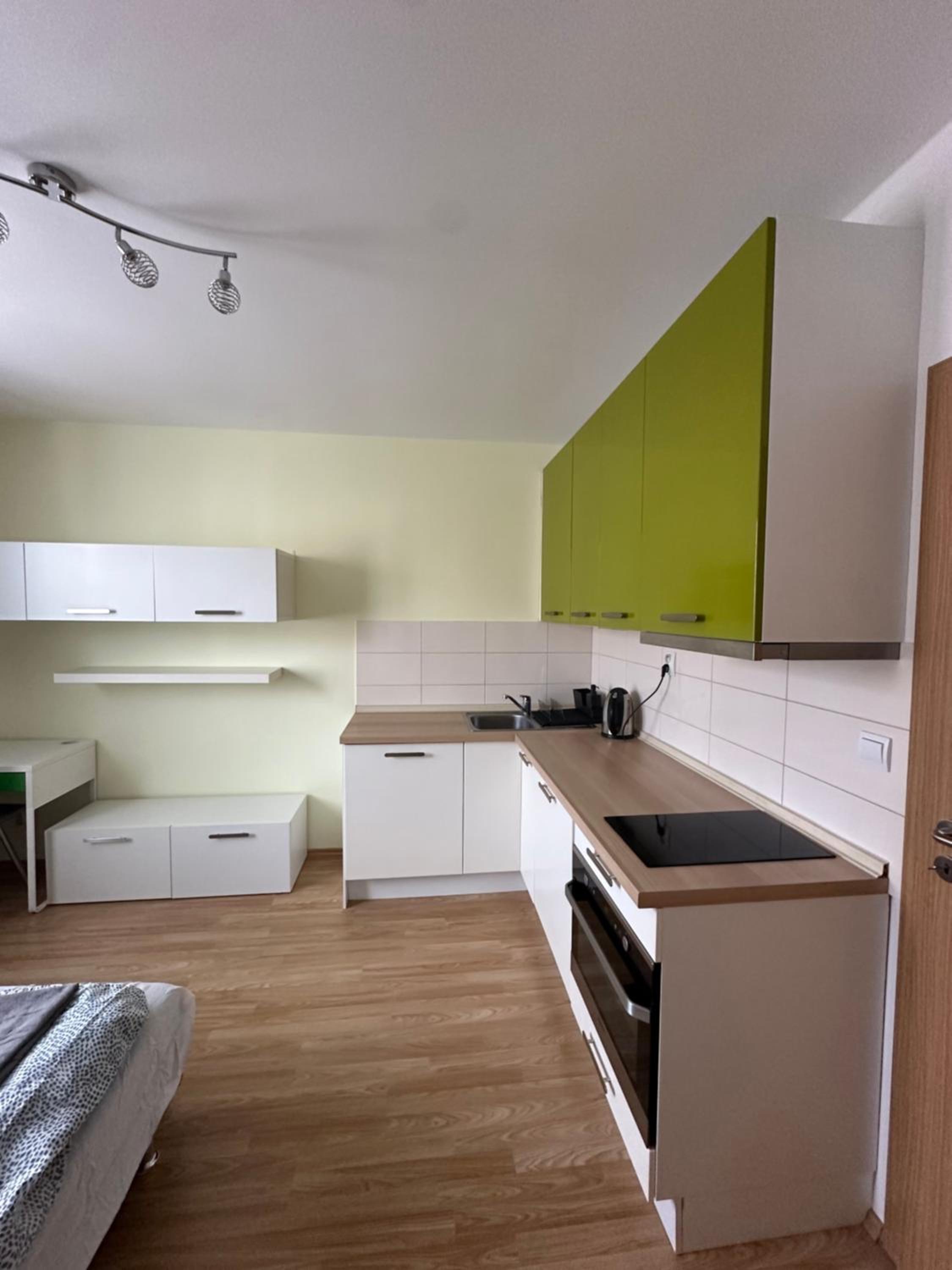 Private apartment 1km from center view 2