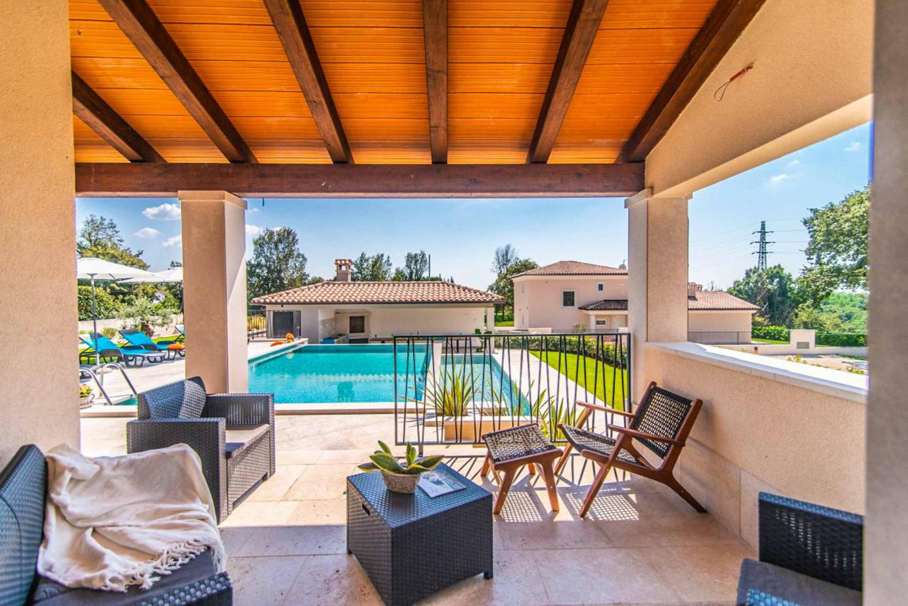 Villa Skylight
