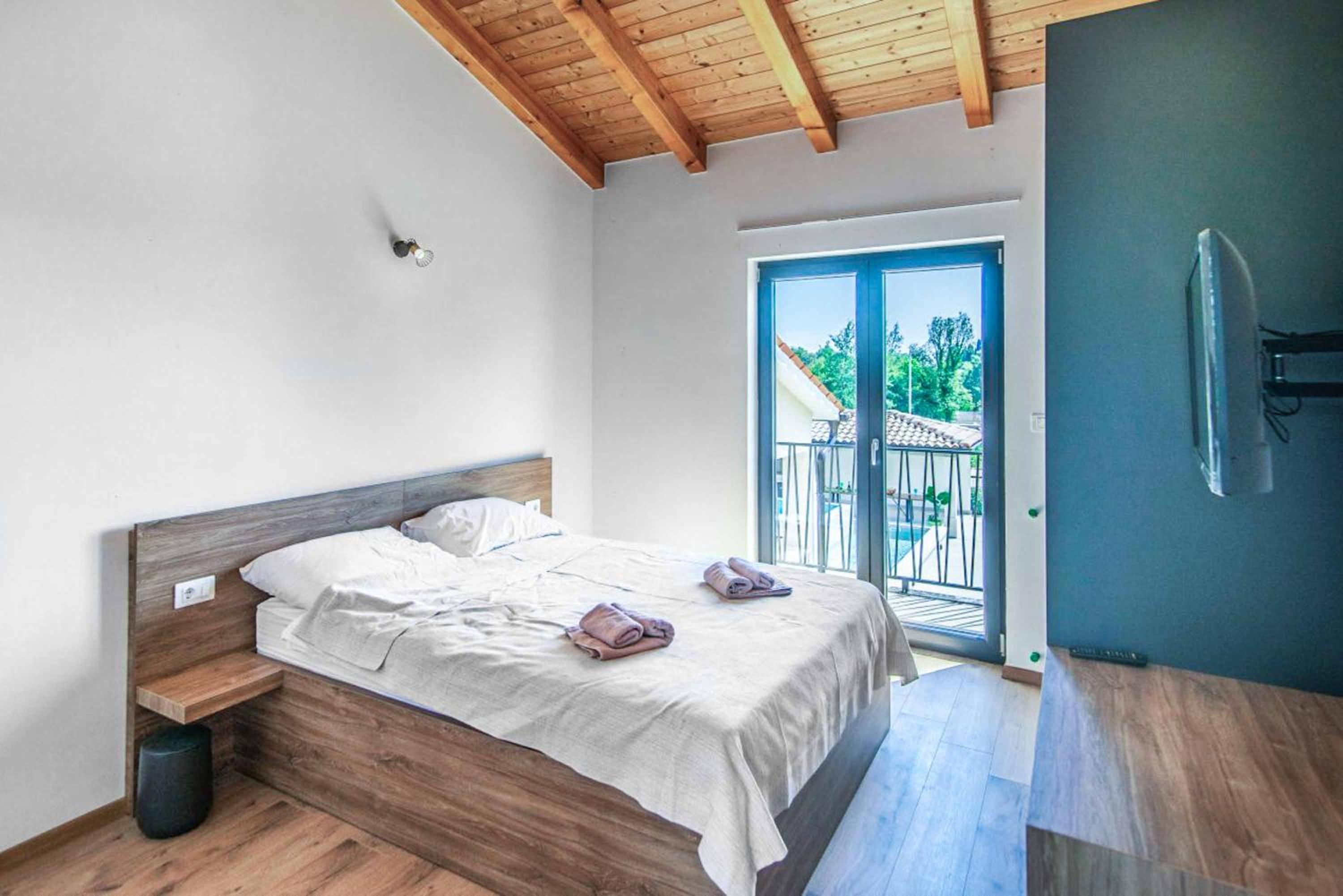 Villa Skylight