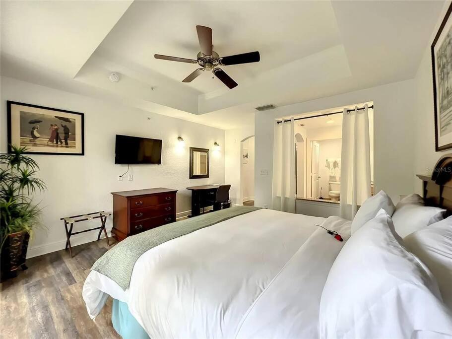 1300 · Seven Eagles at Reunion3 bed Condo