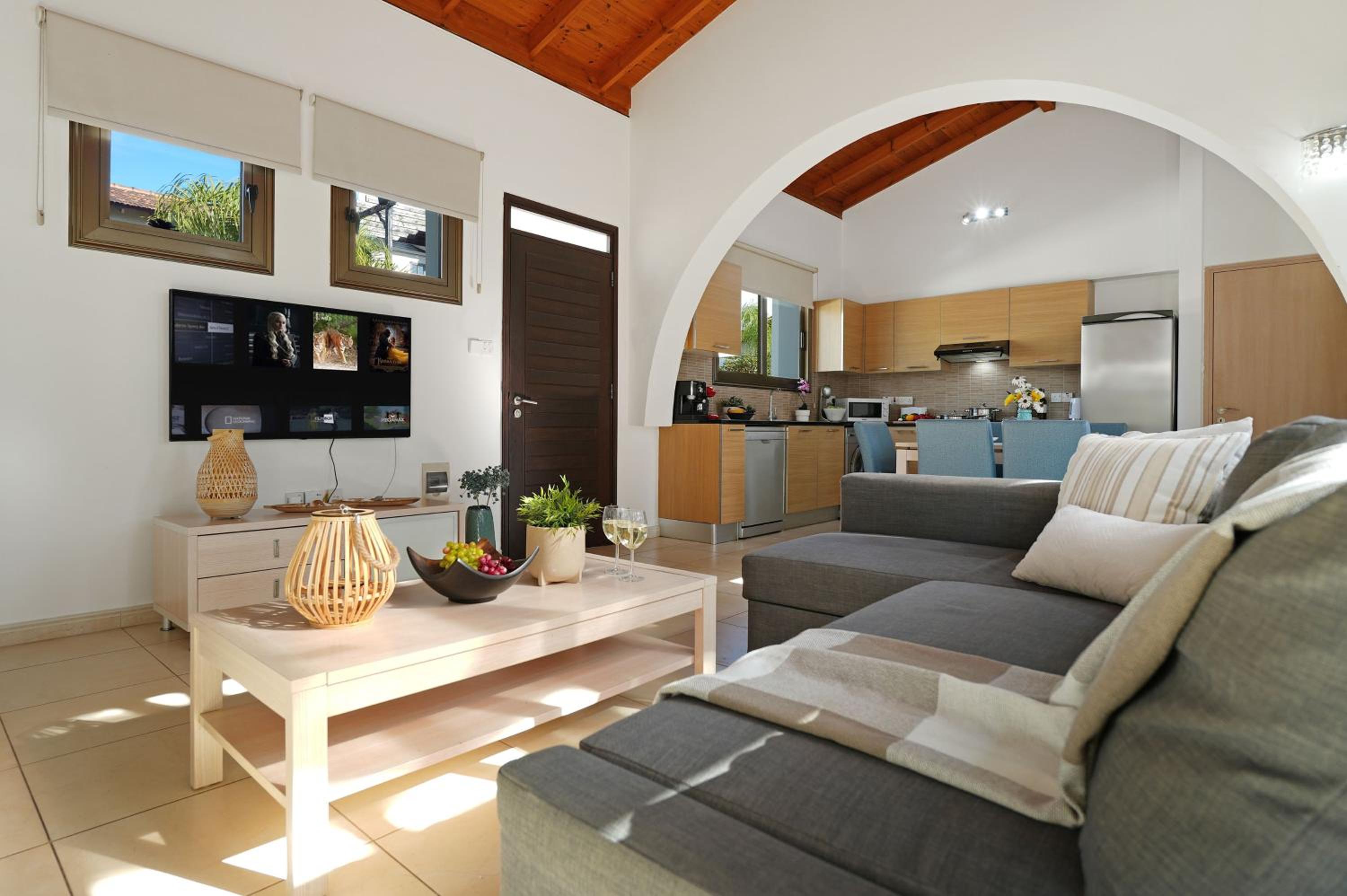 Villa Anthia - 2bed with Large Pool