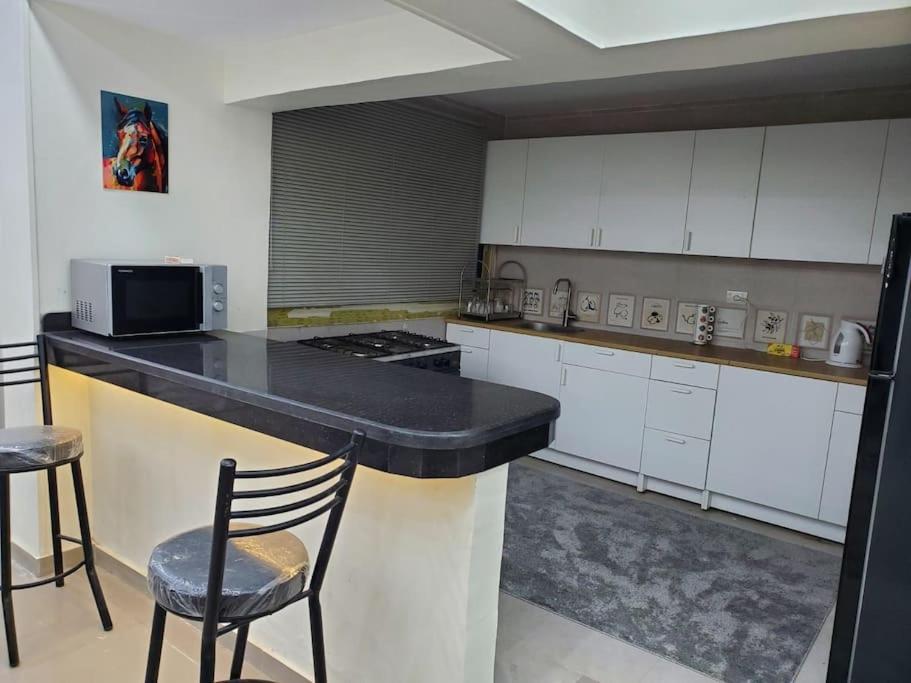 Stylish 3 bedroom apartment close to the Pyramids and Grand Egyptian Museum
