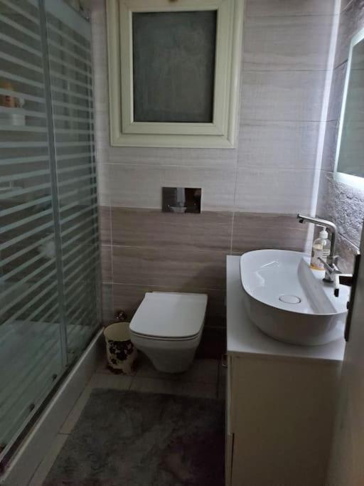 Stylish 3 bedroom apartment close to the Pyramids and Grand Egyptian Museum