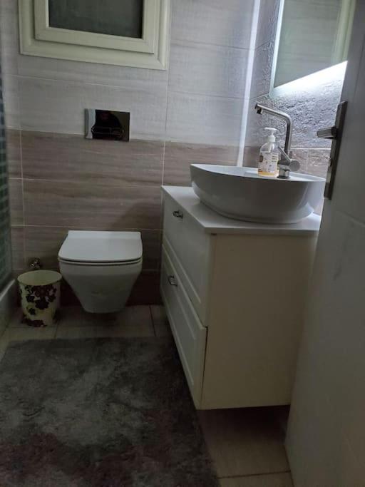 Stylish 3 bedroom apartment close to the Pyramids and Grand Egyptian Museum