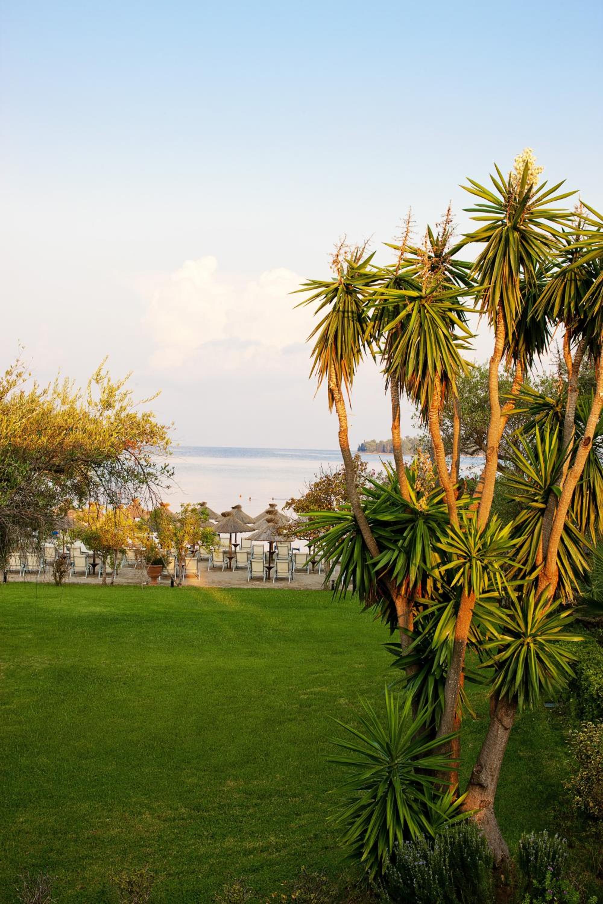 Kontokali Bay Resort & Spa