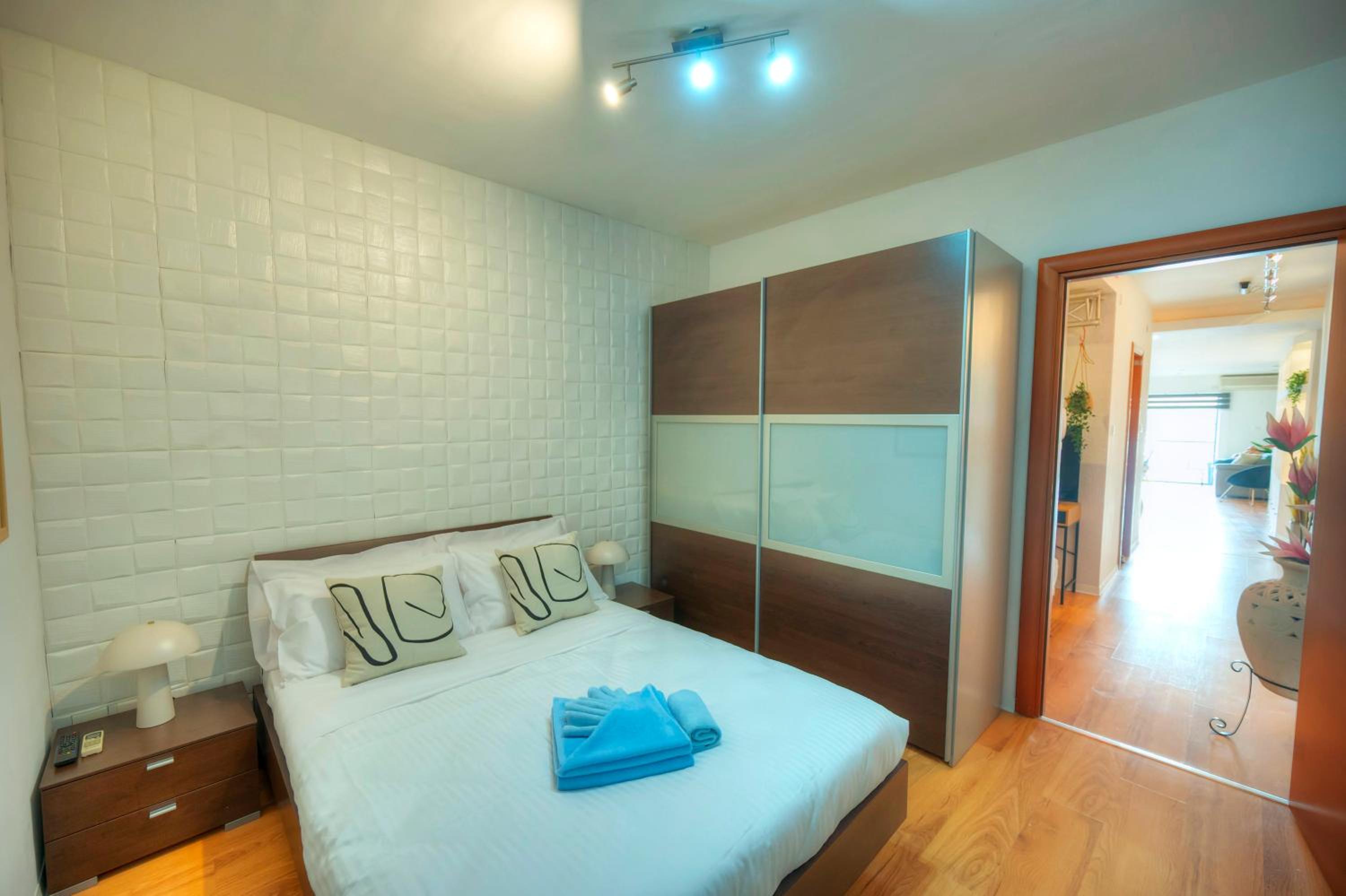 Cozy 2bedroom seafront apartment, balcony GOSLM-10 view 5