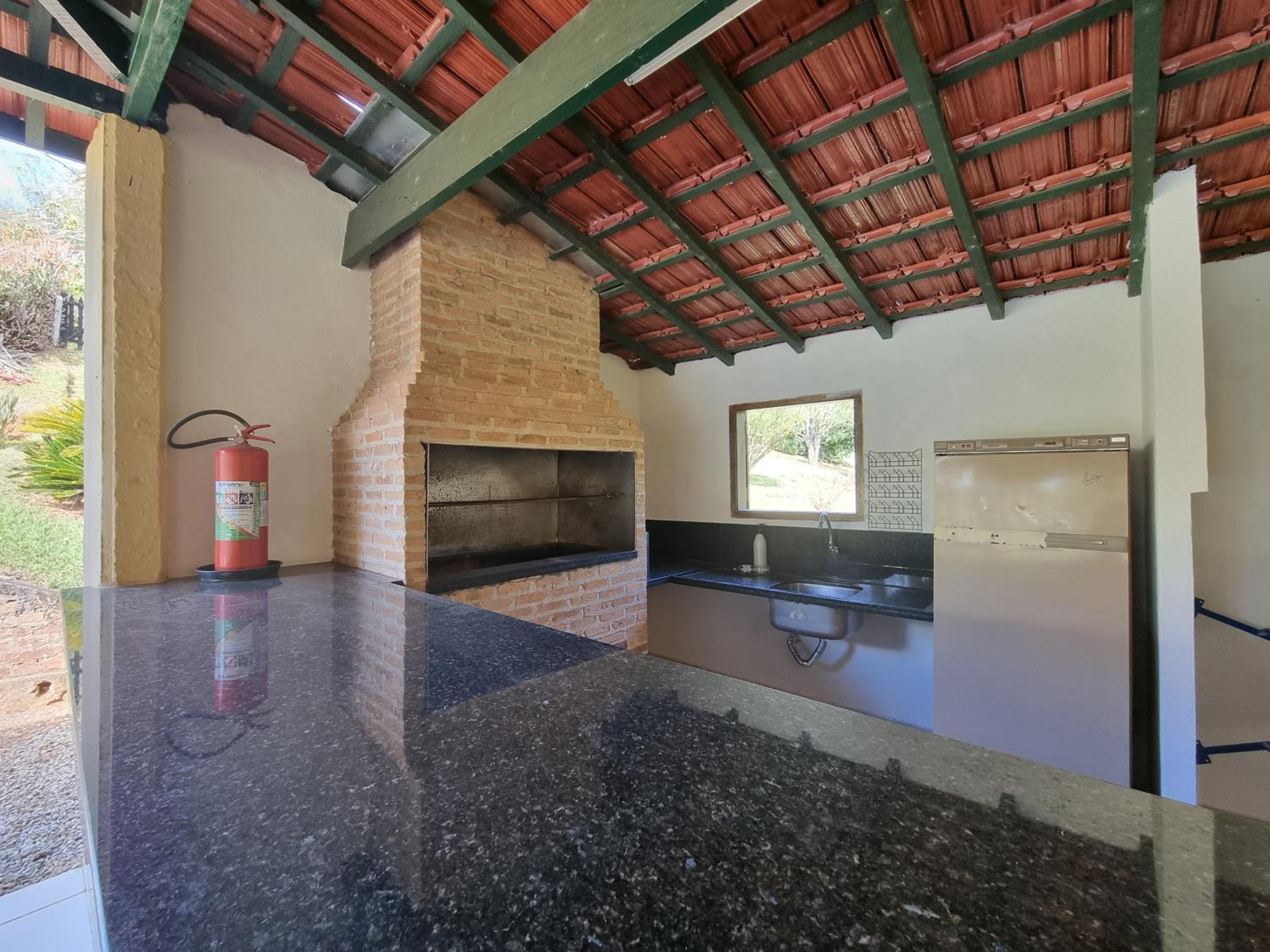 Fazenda Itamirim - Chácara para alugar com piscina, campo de futebol, churrasqueira e salão de festas - Próximo a São José dos Campos e ao Mobai Bike