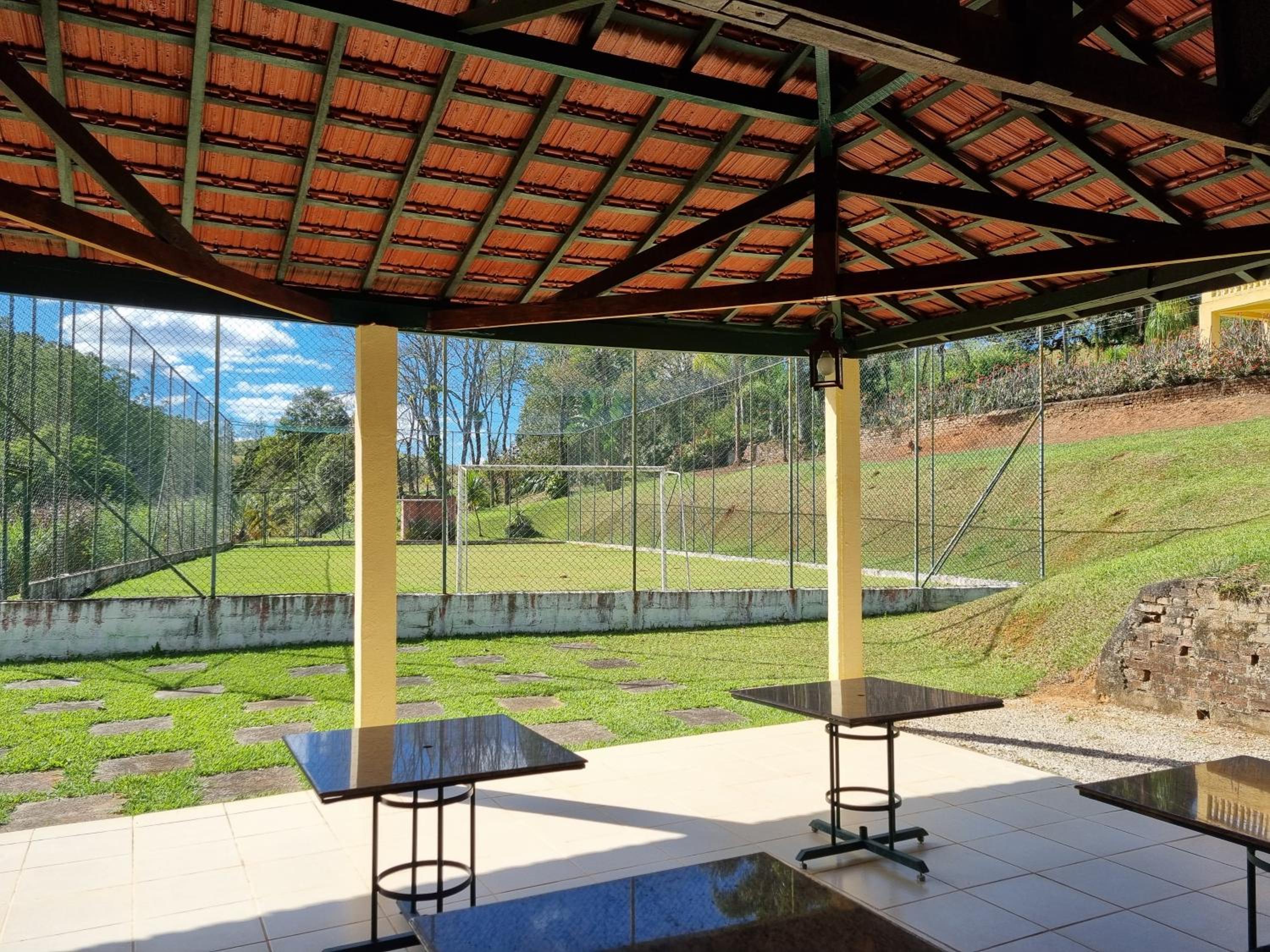 Fazenda Itamirim - Chácara para alugar com piscina, campo de futebol, churrasqueira e salão de festas - Próximo a São José dos Campos e ao Mobai Bike