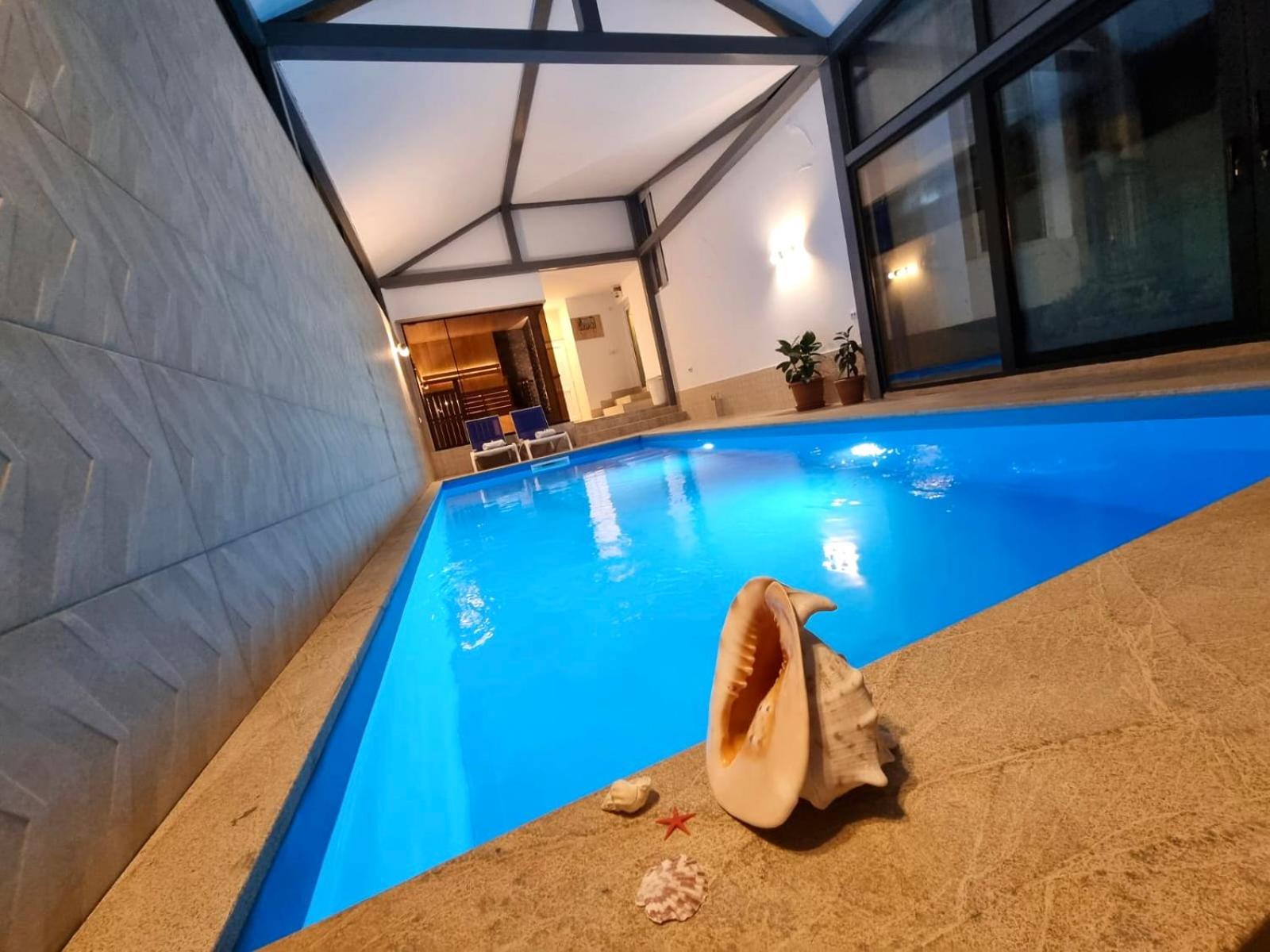 Hotel Laguna Beach Club Bazaleti Lake - Image 1