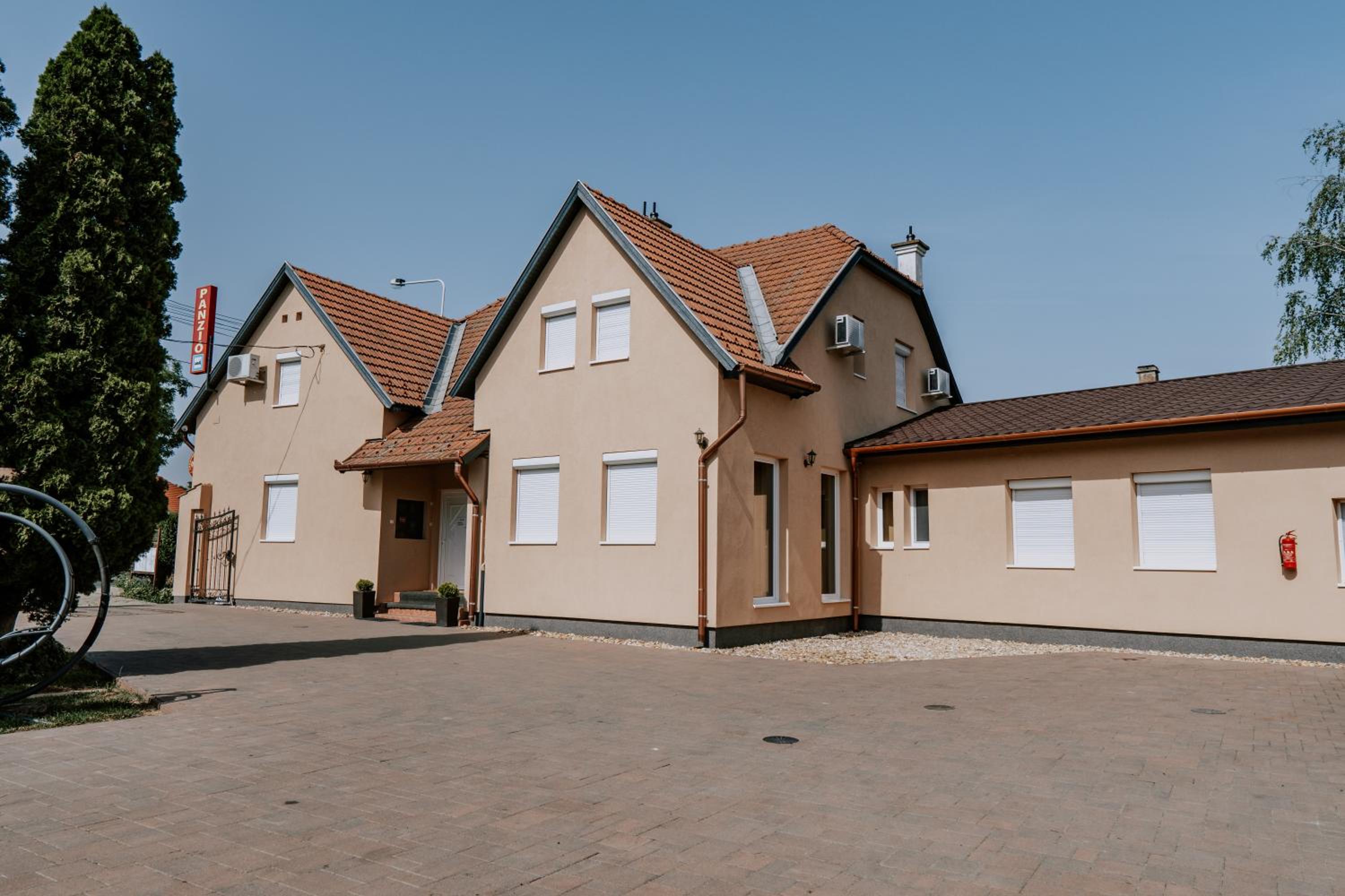 Aranyhíd Vendégház view 5