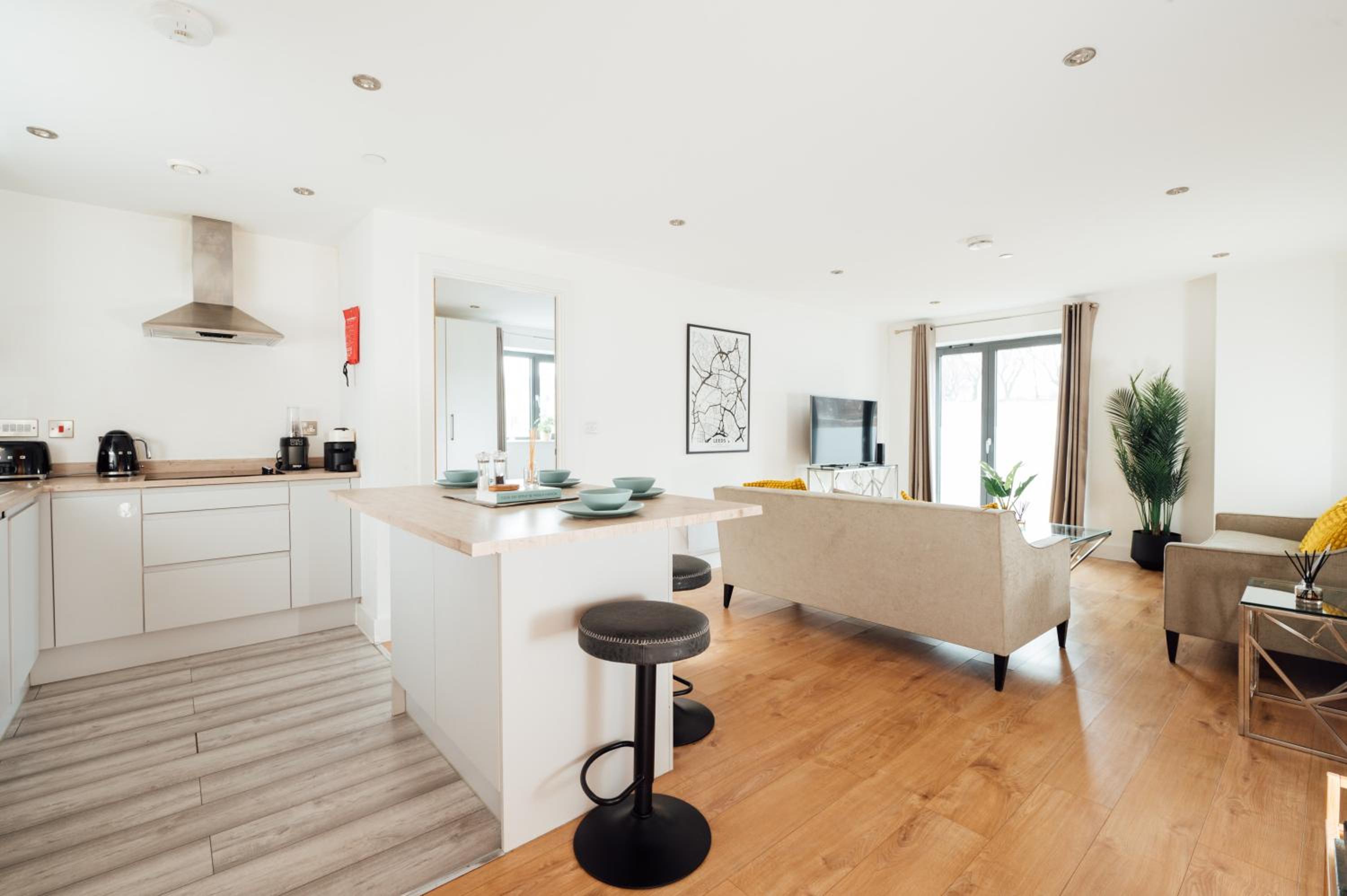 Cozy & Elegant 2-Bedroom in Leeds City Centre view 2